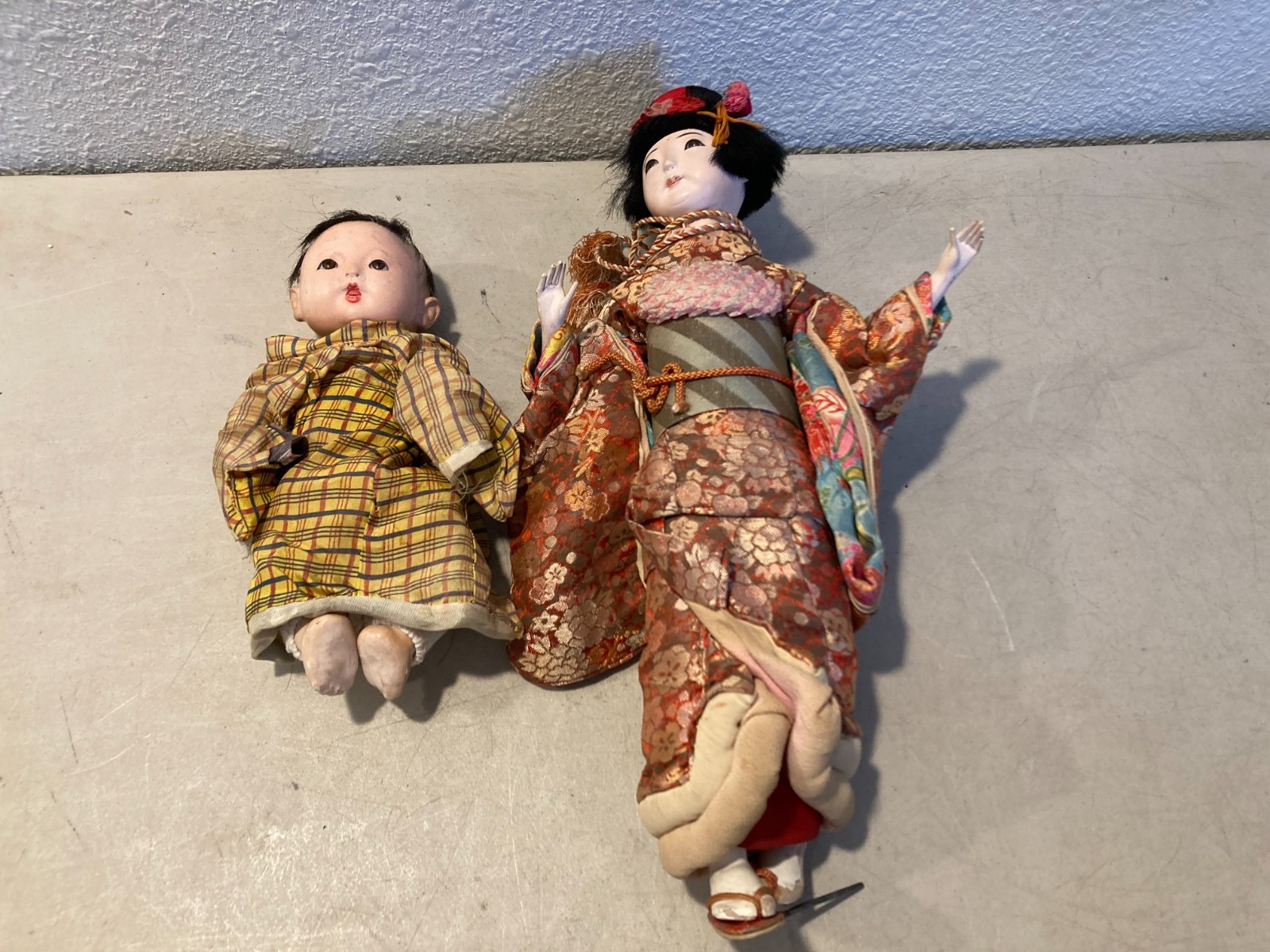 Vintage Nishi Maiko Geisha Doll & Ichimatsu Gofun Baby Doll Silk Kimono VTG Vintage Nishi Maiko Geisha Doll & Ichimatsu Gofun Baby Doll Silk Kimono VTG