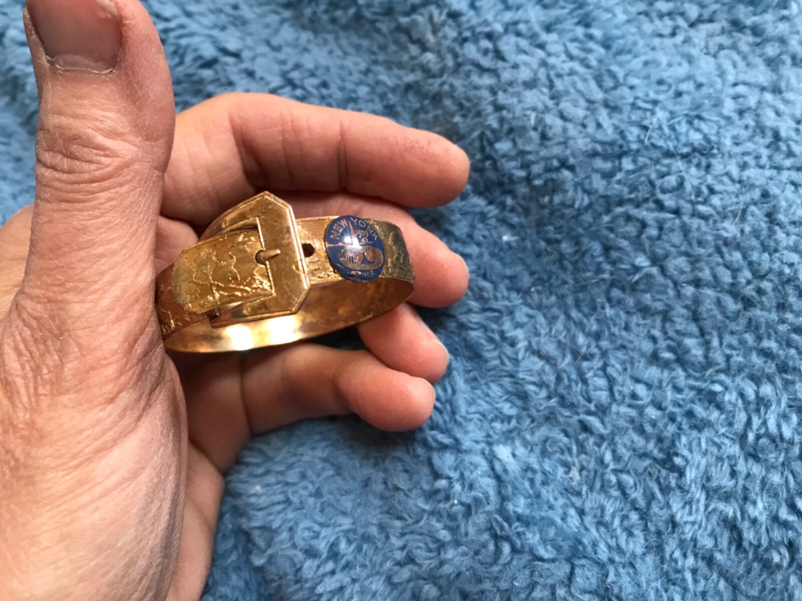 Antique 1939 NY Worlds Fair Buckle bracelet gold filled embossed animals childs