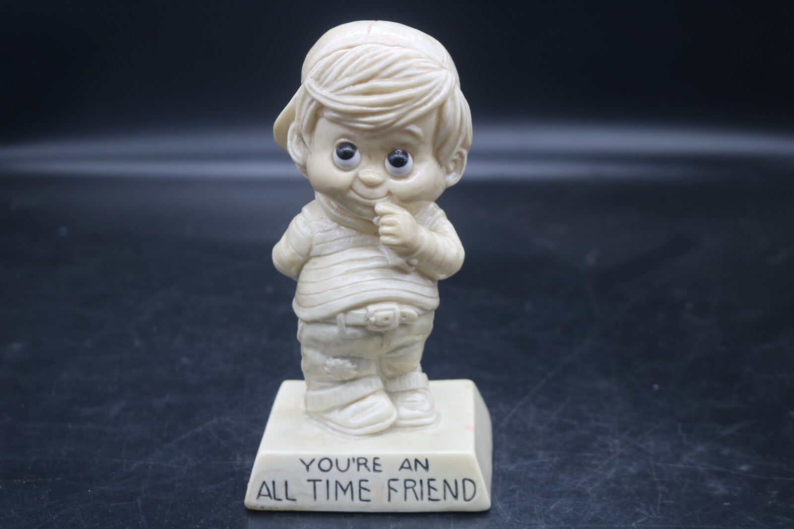 Wallace Berrie & Co. Figurine-1973-\