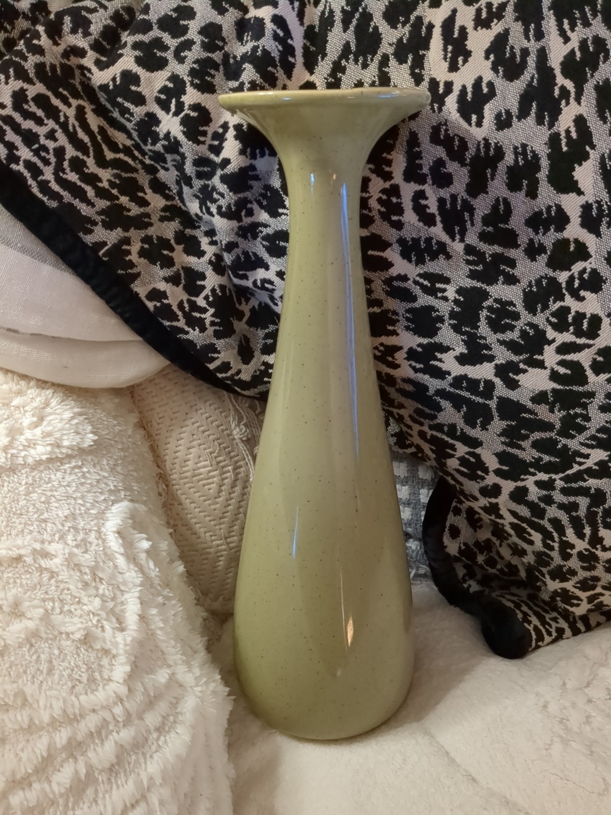 Royal Haeger 14 Inch MCM Green Speckled Ceramic Bud Vase