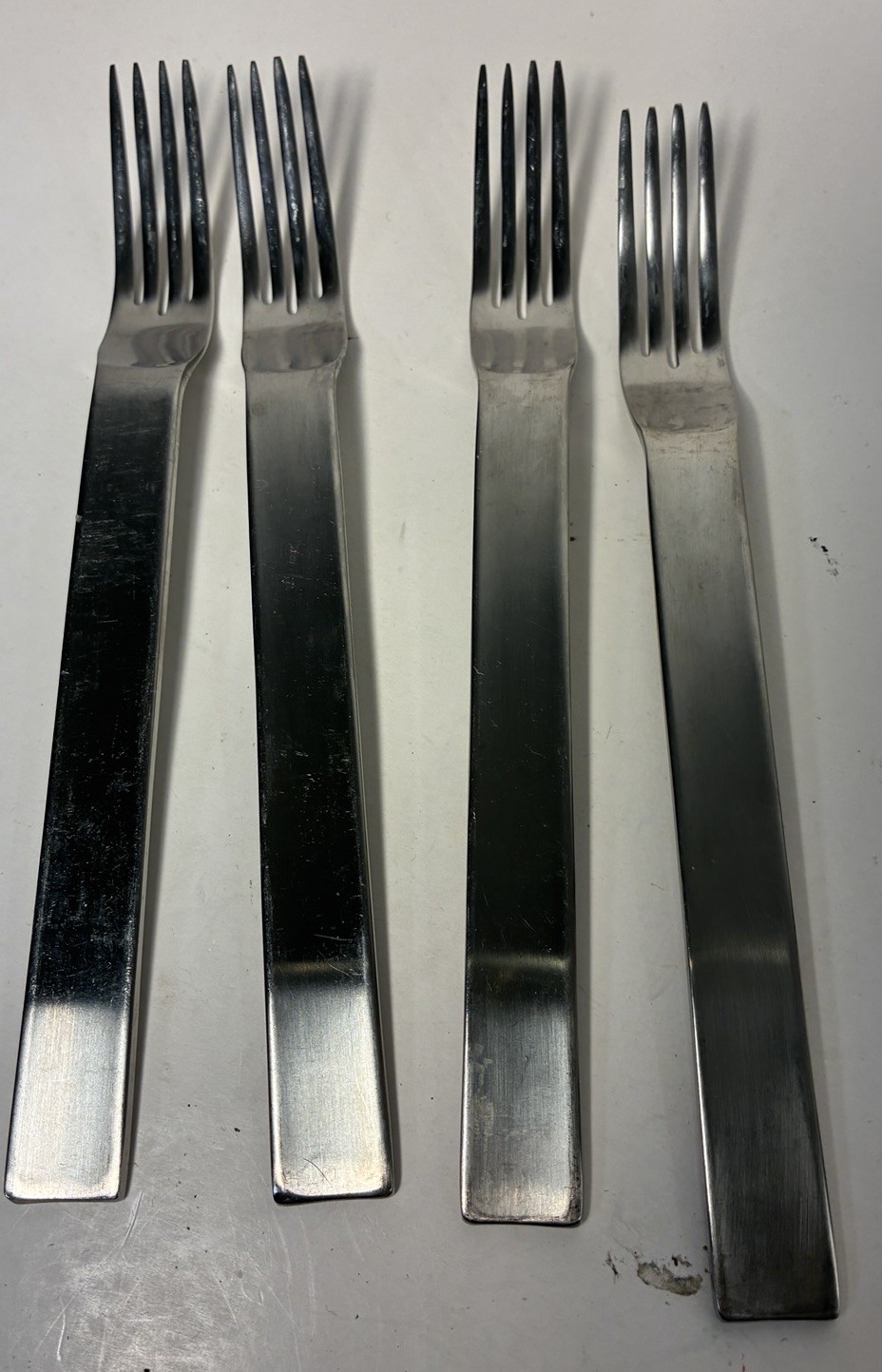 4 Salad Forks GS Gourmet Settings Pure Stainless Steel Sleek Modern 18/10