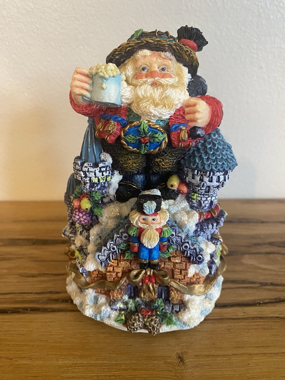 VTG Crinkle Claus 1998 Bavarian Om-Pah Santa Castle Music Box Oh Christmas Tree 