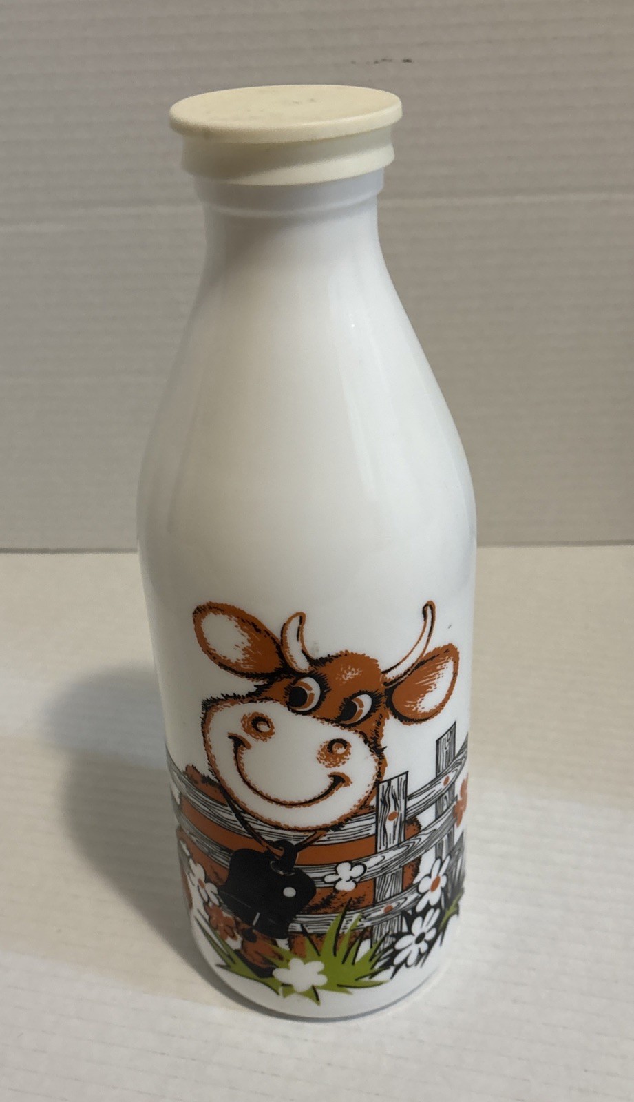 Vintage Milk Juice Bottle w Cap Happy Cow Graphic Cowbell Daisies Fence Egizia