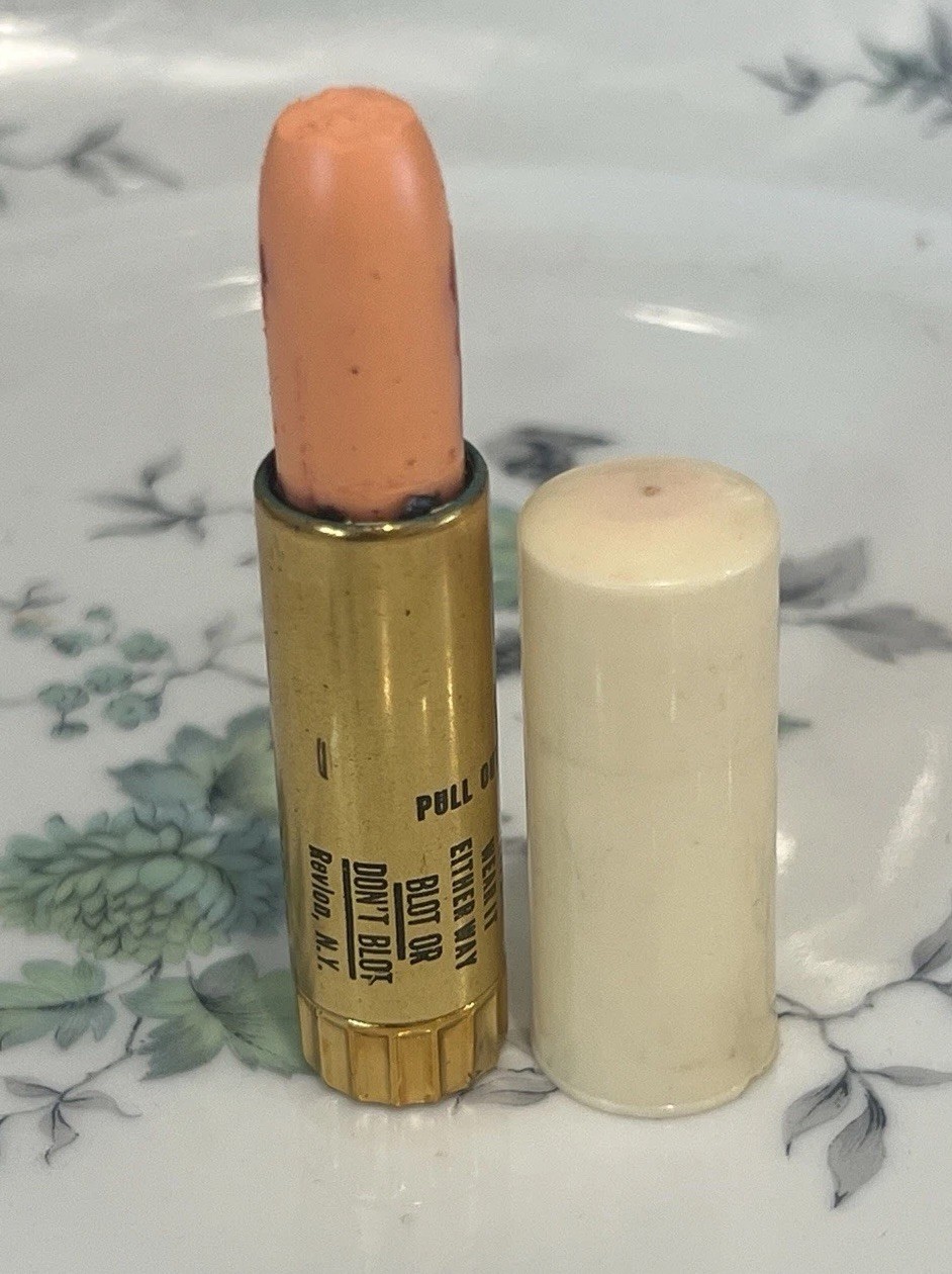 VINTAGE Revlon Lipstick Refill Collectible Non Smear Lanolite 64 POWDER PINK NEW