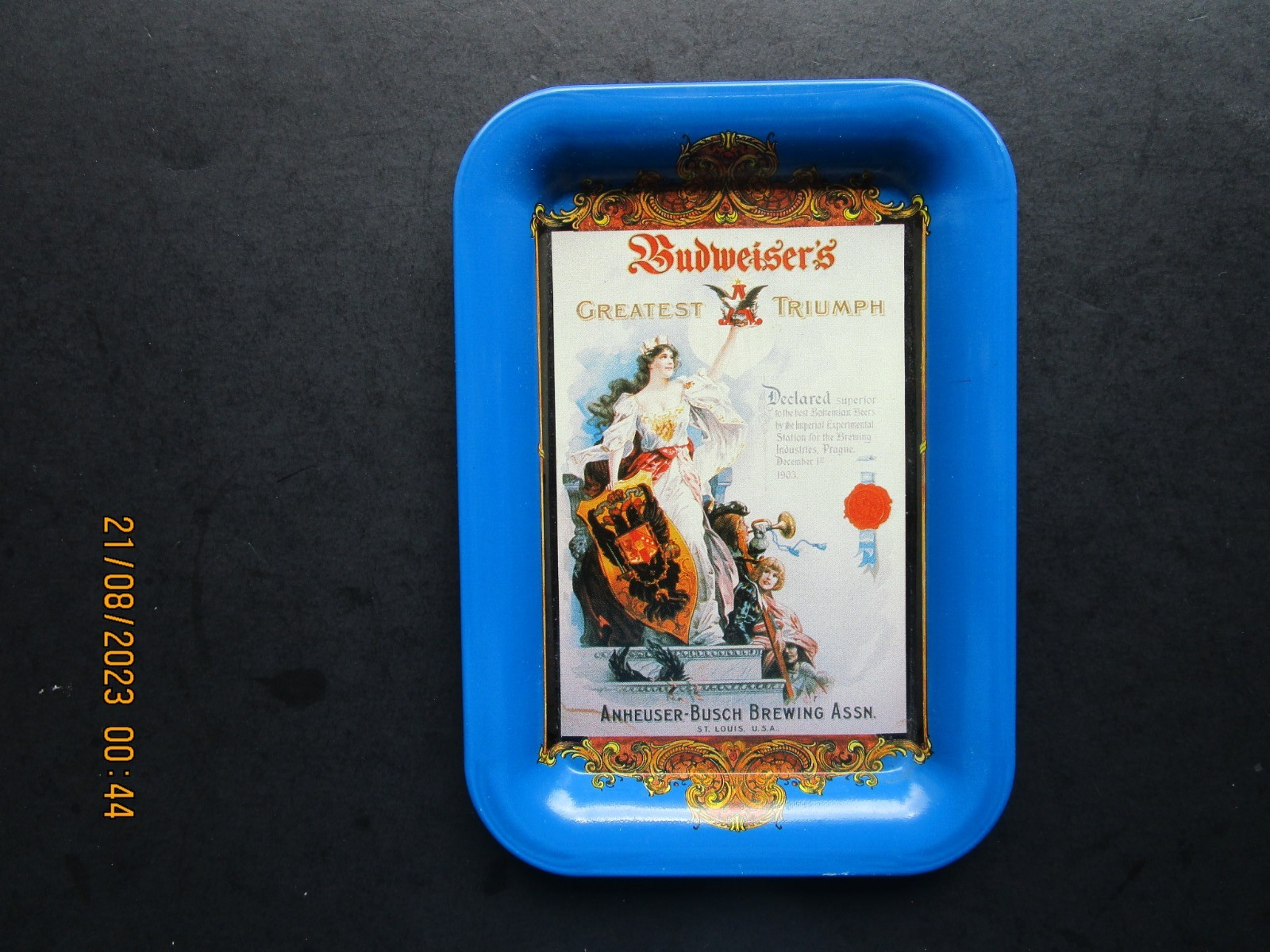 1992 ANHEUSER BUSCH BUDWEISER'S GREATEST TRIUMPH 6.5 X 4.5 IN. MINI  TIP TRAY