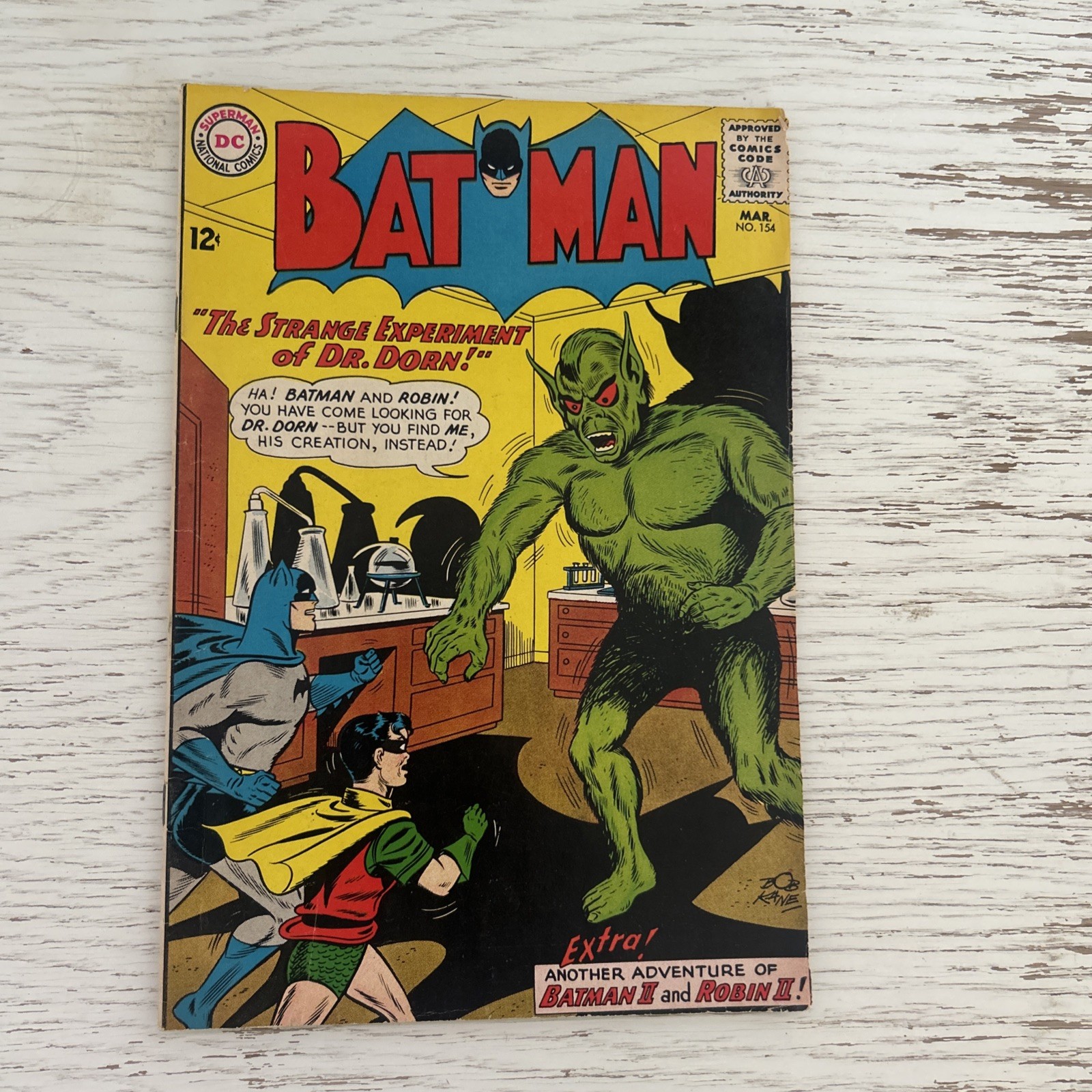 Batman #15 Danger Strikes Four Kane/Paris Cover DC Comics 1963 ***View images