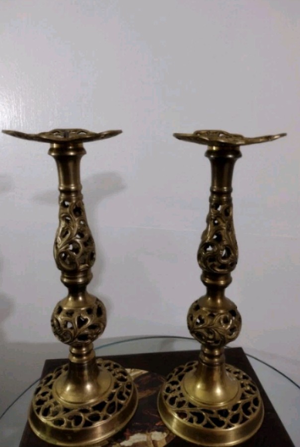 Vintage Pierced Brass Candlesticks Set Of 2 / 13\