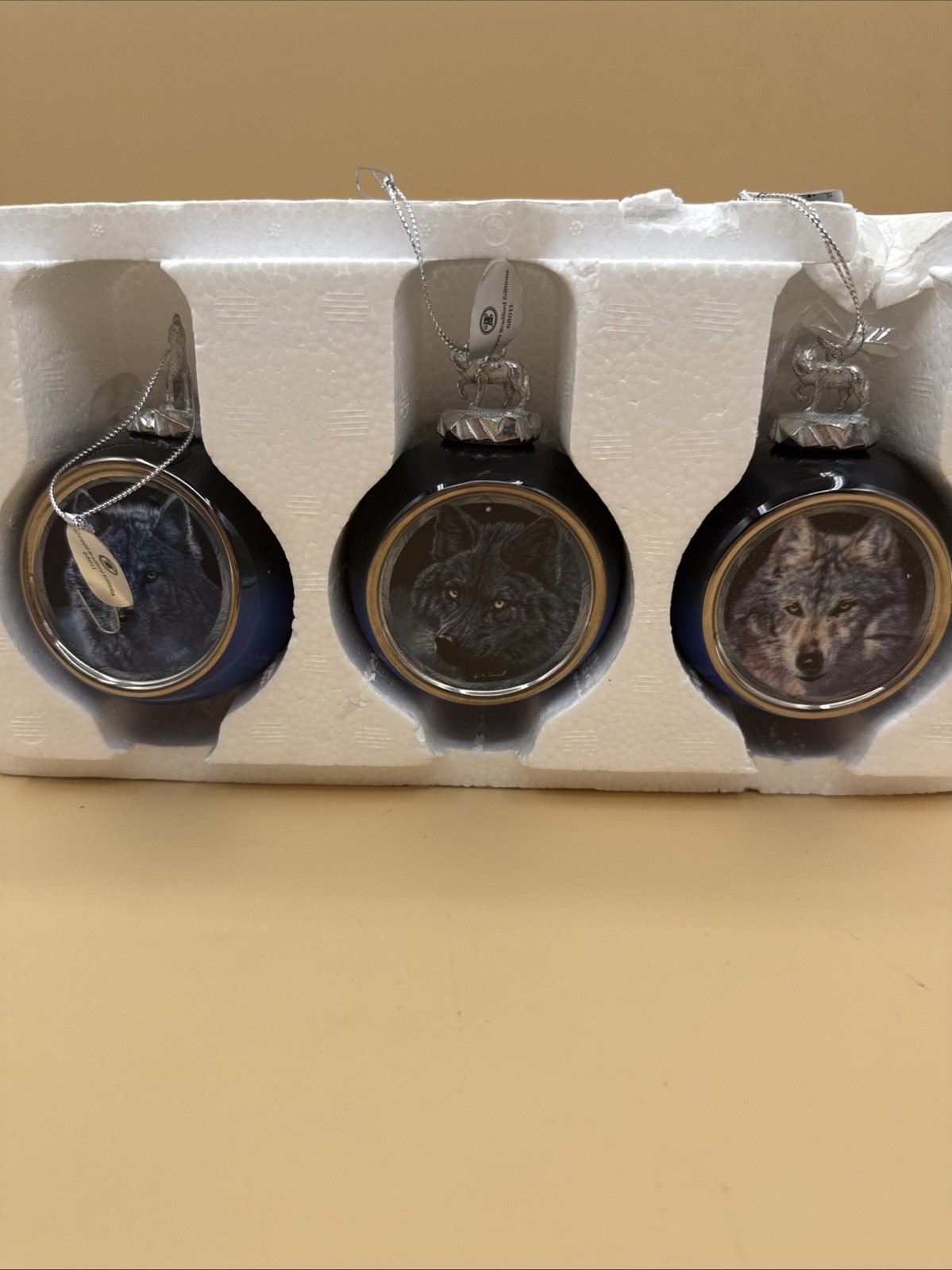 The Bradford Editions Call Of The Wilderness Wolf 3 Ornament Moon Shadows Vivi