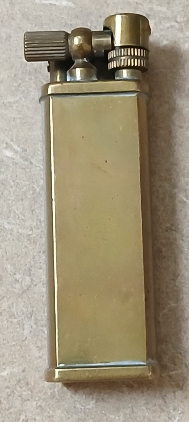 Vintage Brass Tsubota Pearl Bolbo Pipe  Lighter