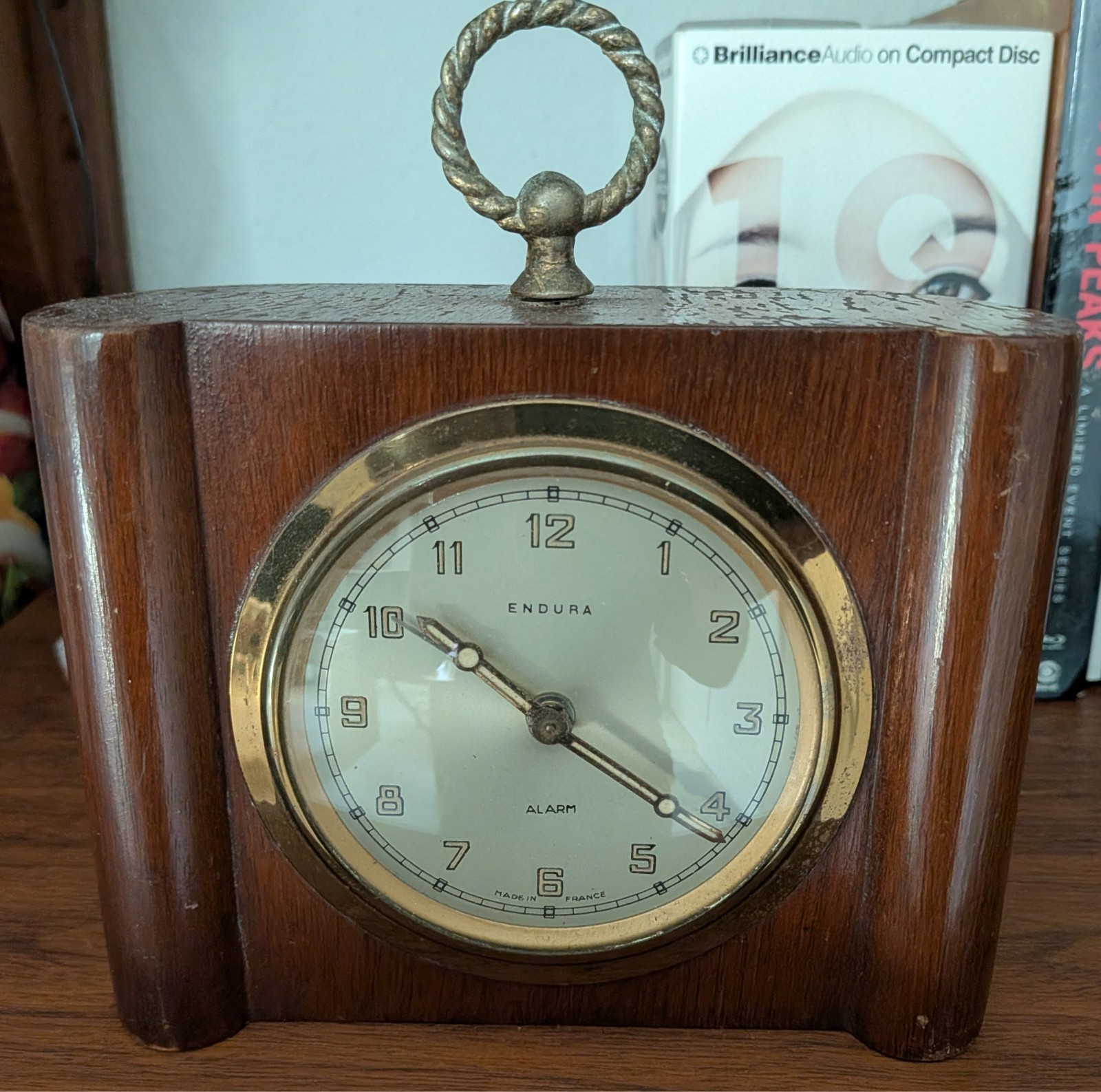 Vintage Midcentury Endura Windup Clock Made In France Works Mantle /Desk Clock Vintage Midcentury Endura Windup Clock Made In France Works Mantle /Desk Clock