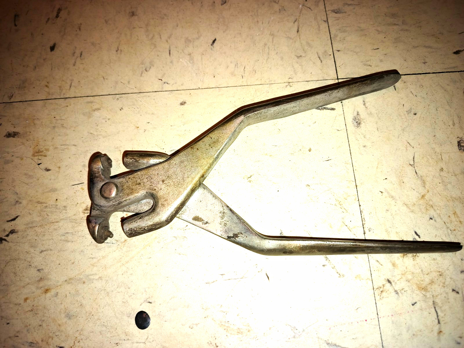 vintage saw set-used to bend hand saw teeth