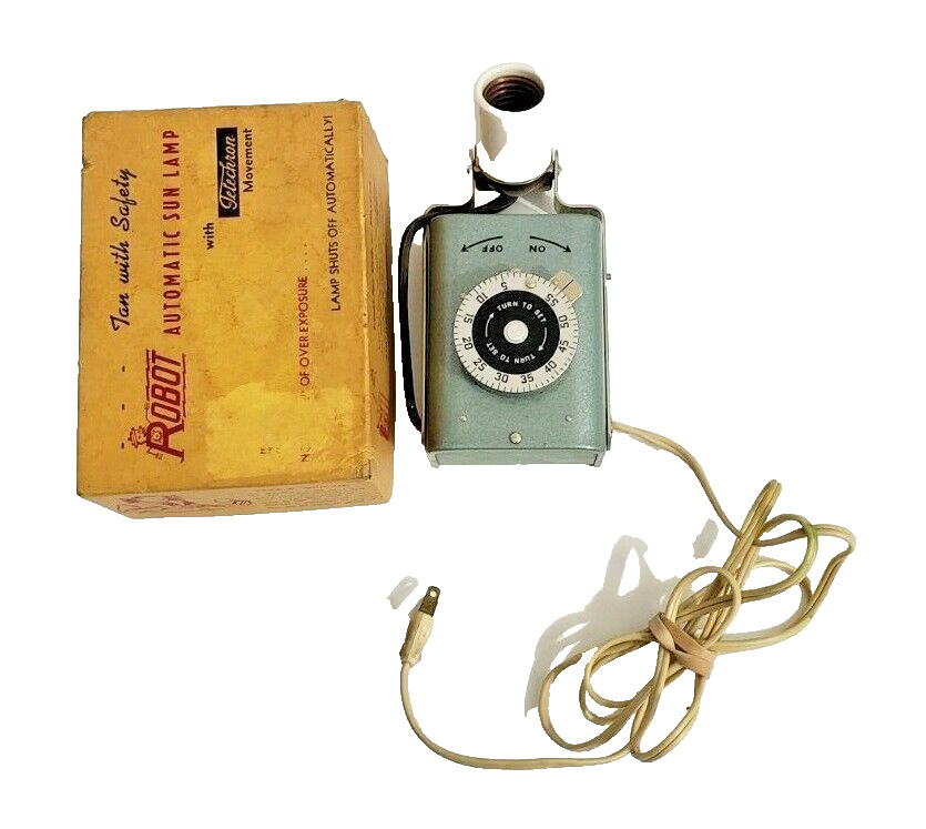 Collectible MCM 1950s Robot Automatic Sun Lamp Telechron Movement Model 10 - H Collectible MCM 1950s Robot Automatic Sun Lamp Telechron Movement Model 10 - H