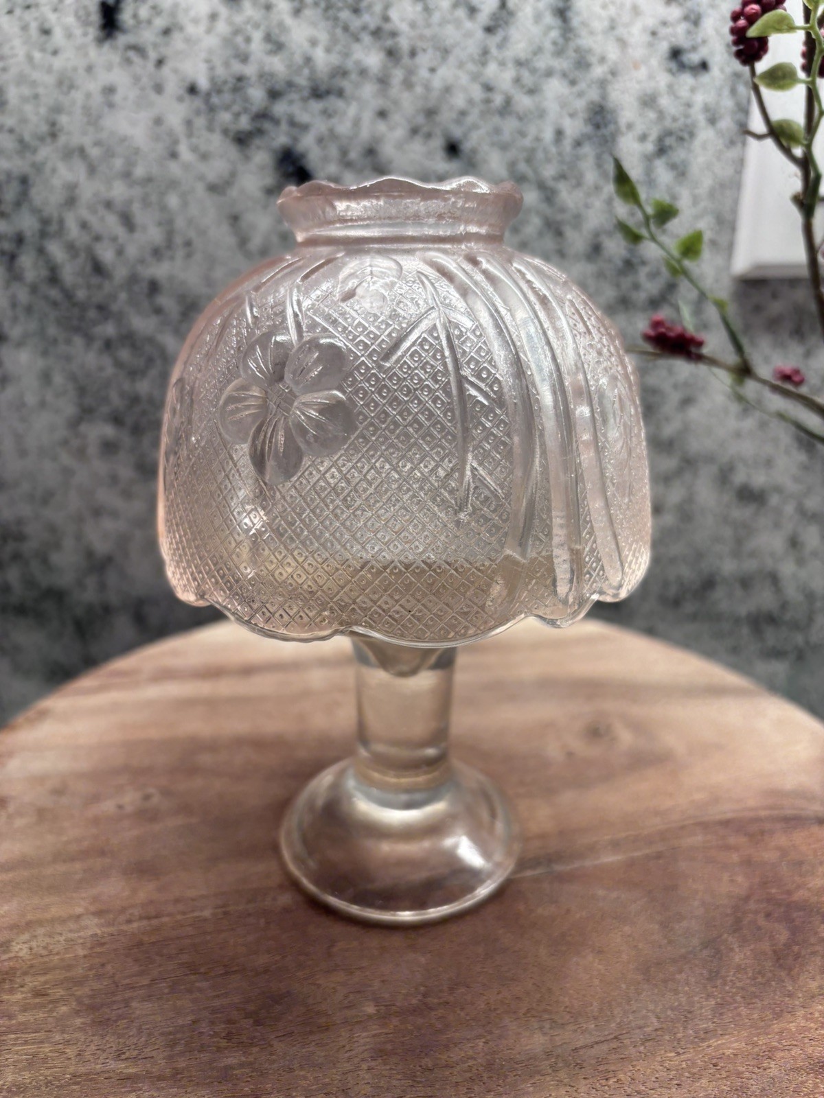 Vintage Indiana Glass Pressed Flowers Tiara Clear Fairy Lamp light clear pink 