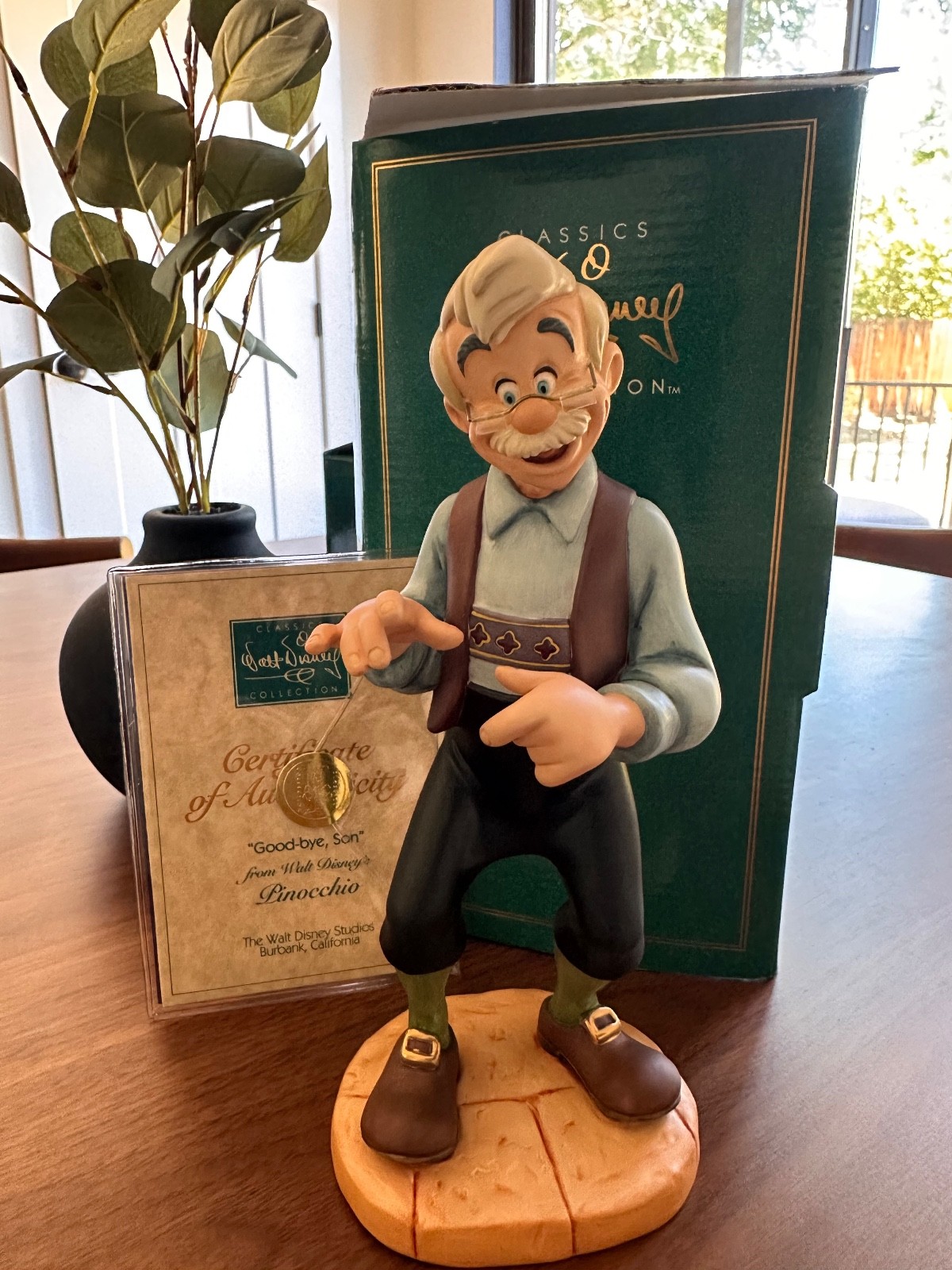 Disney Classics Collection Pinocchio 'Good-bye Son' Geppetto Ceramic Figurine