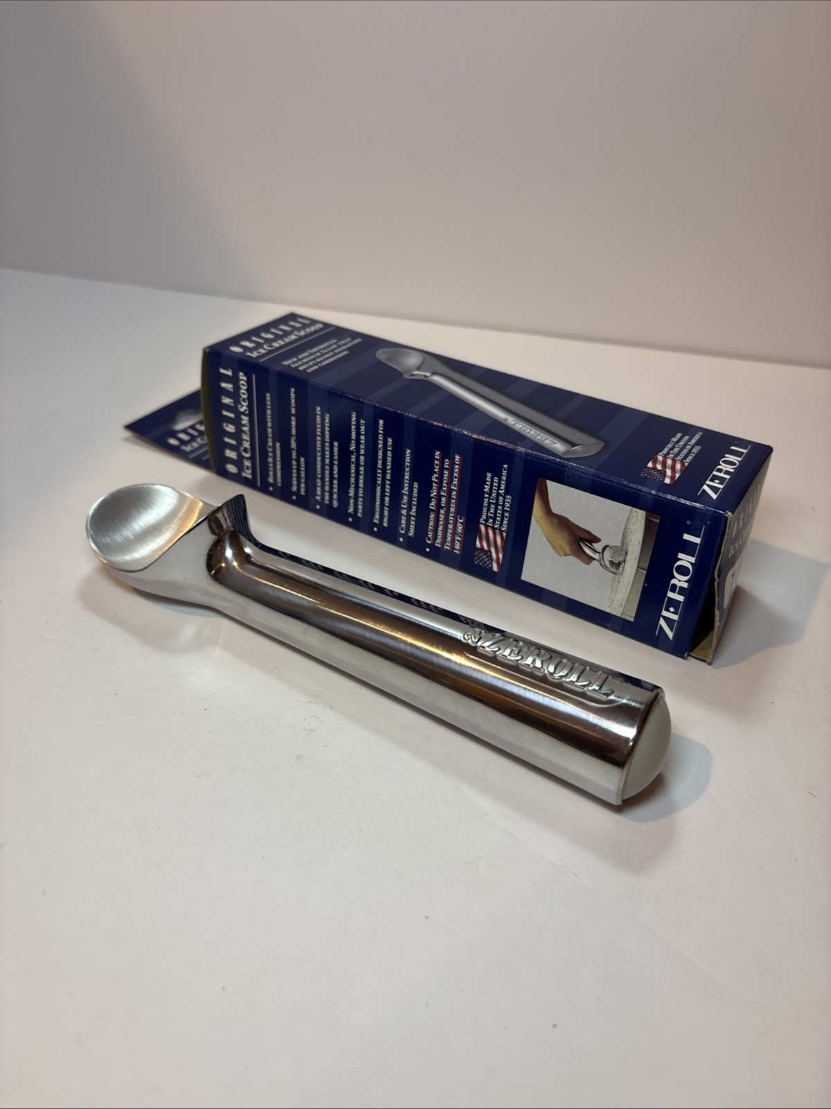 ZEROLL ORIGINAL ICE CREAM SCOOP 1024 NEW IN BOX Made In USA. LAST ONE of #1024