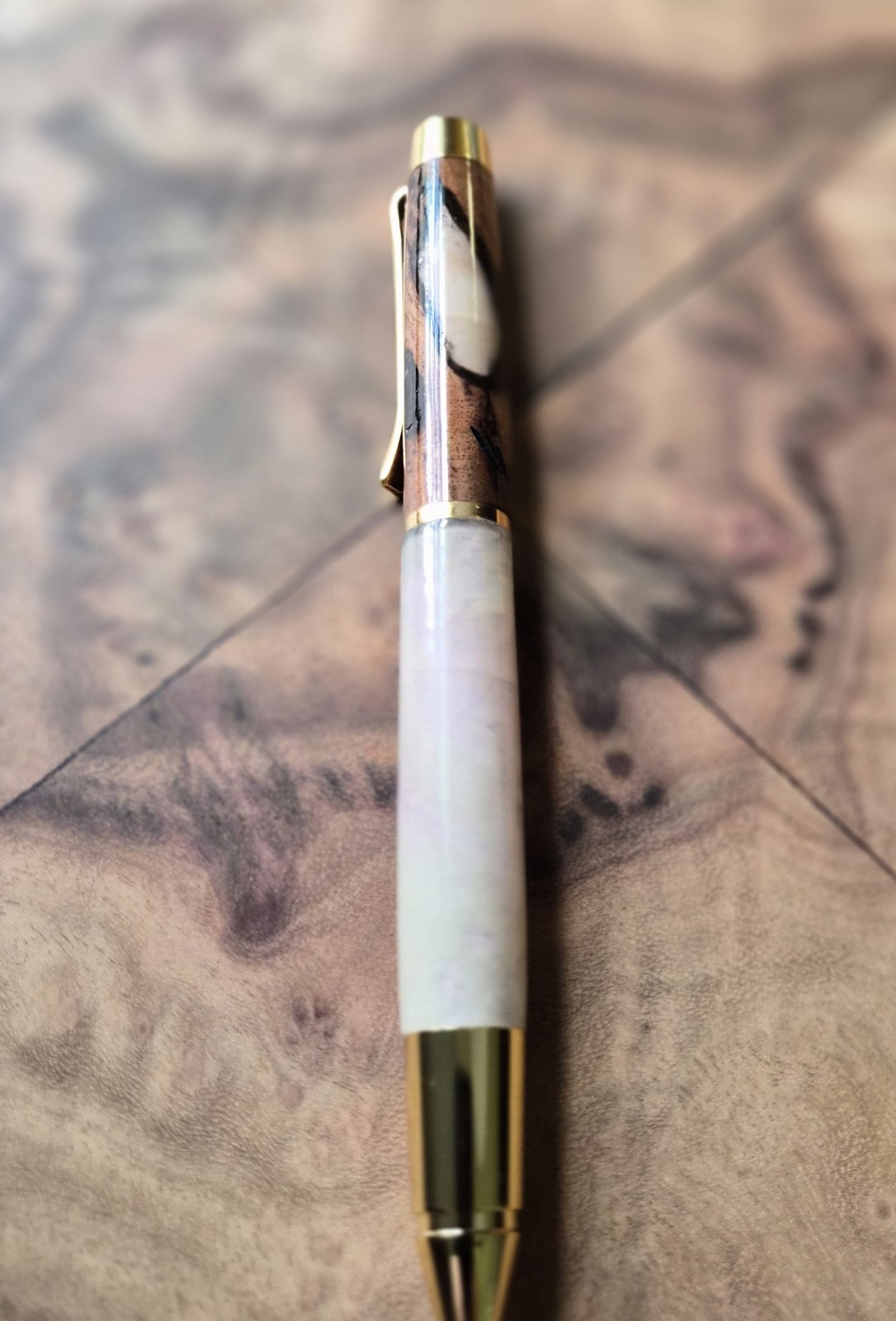 Hand Crafted Camphor Burl Hybrid shake Pen