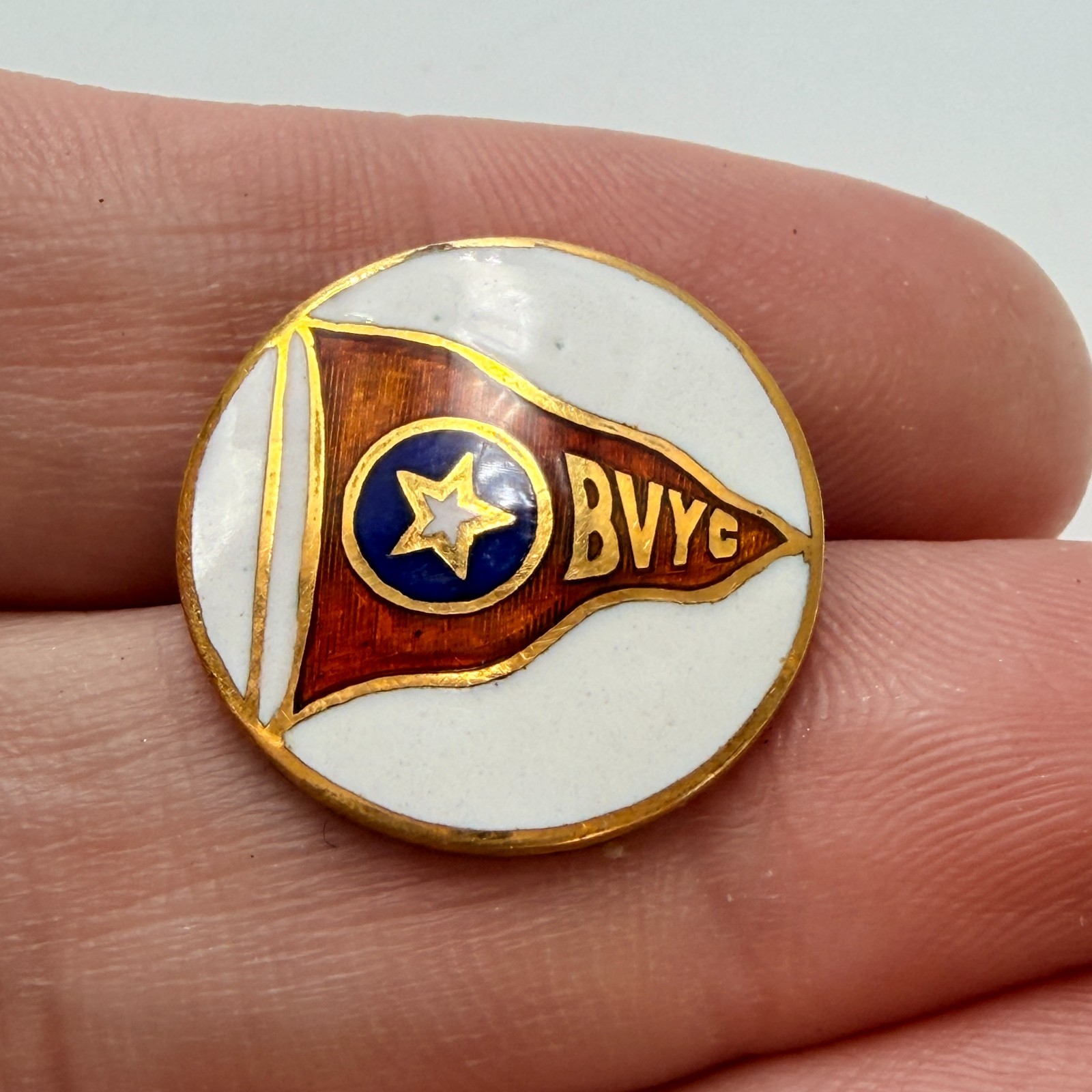 Vintage Bay View Yacht Club Burgee Lapel Pin Flag Boating Ohio Vintage BVYC Vintage Bay View Yacht Club Burgee Lapel Pin Flag Boating Ohio Vintage BVYC