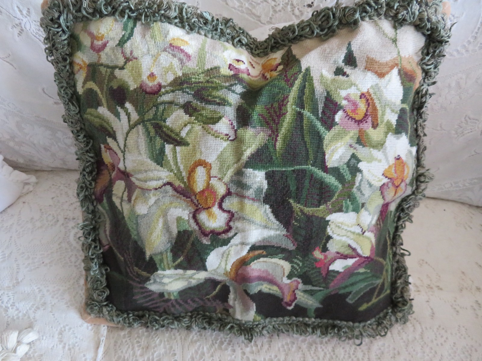 Vintage Aubusson style Gorgeous Lilies Needlepoint Pillow NWOT 18\