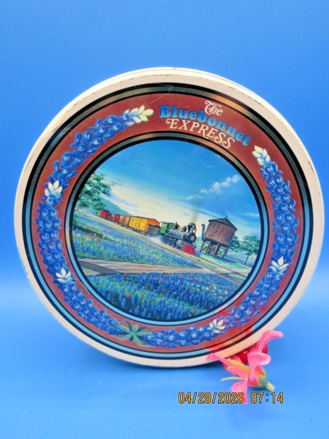 The Bluebonnet Express Round Metal Tin 7\