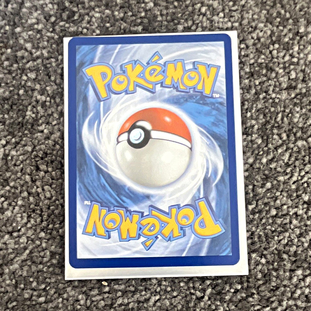 Moltres Pokémon 30th Anniversary Mint condition 130/128