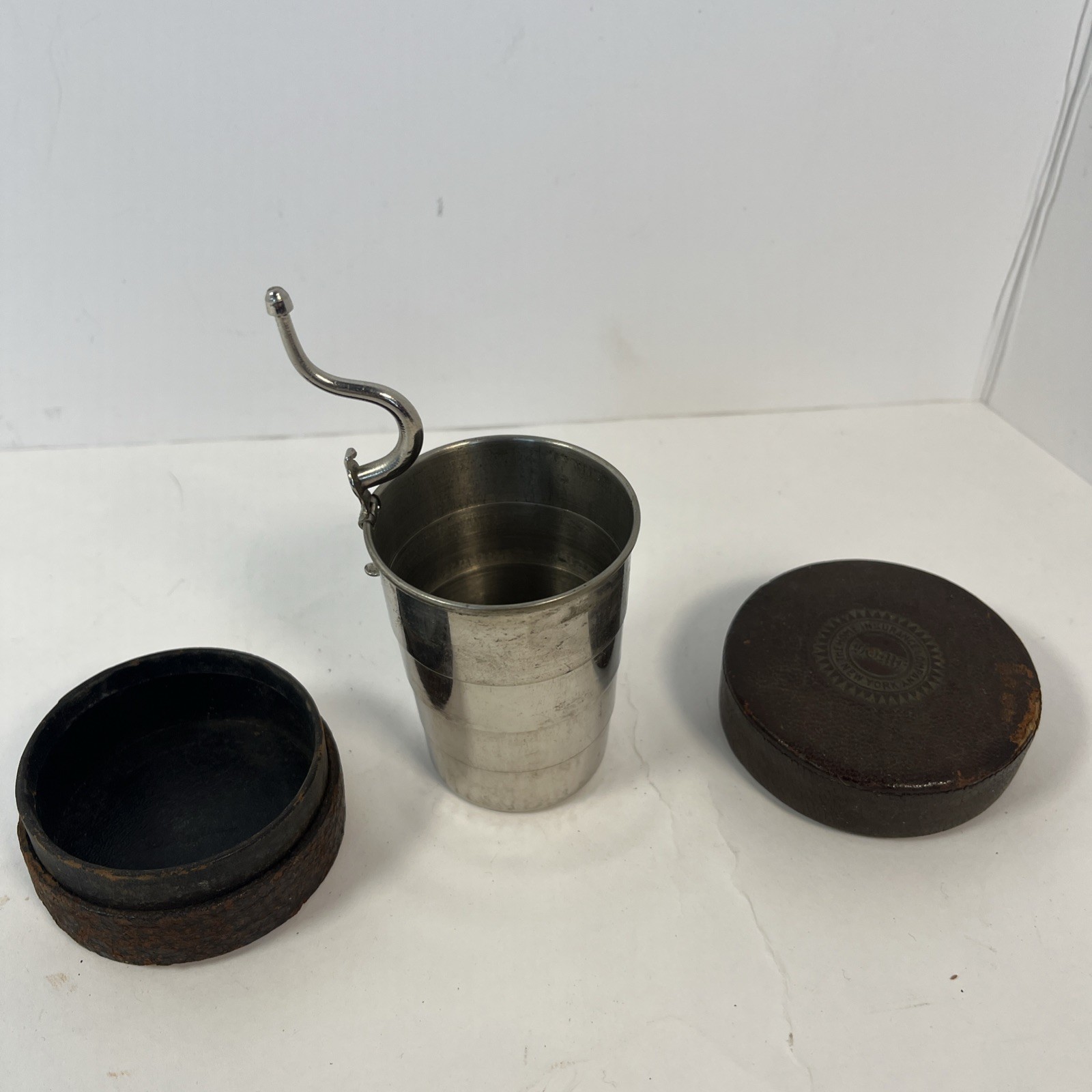 Antique American Collapsable Band Cup With Leather Case, Hinged. New York