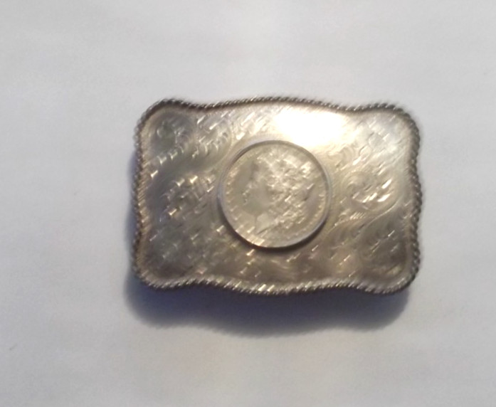 large heavy sterling silver belt buckle with silver Morgan dollar (138 gr)