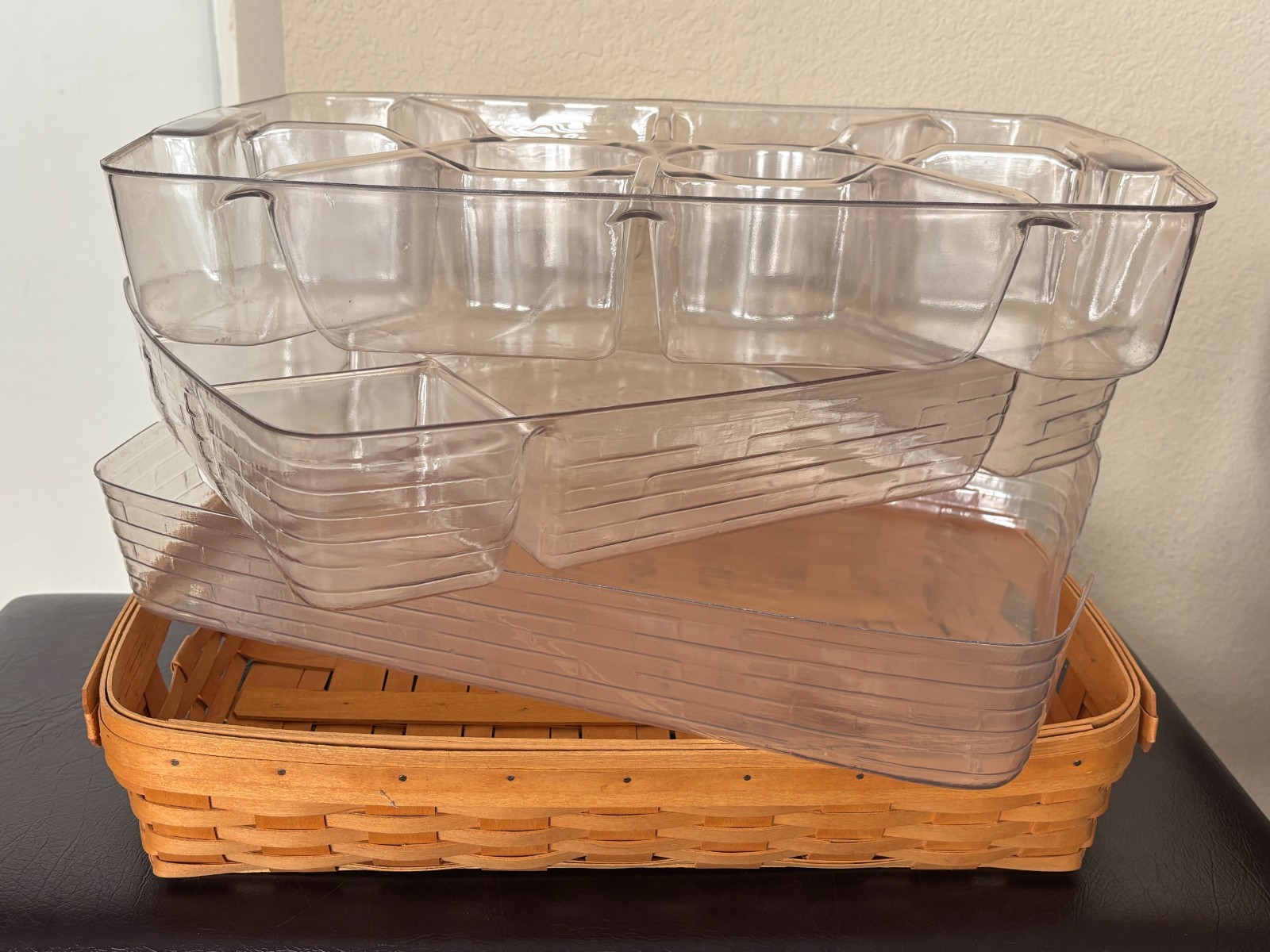 1998 Longaberger Hostess Tray w/ 3 Plastic Liners – Very Nice 1998 Longaberger Hostess Tray w/ 3 Plastic Liners – Very Nice