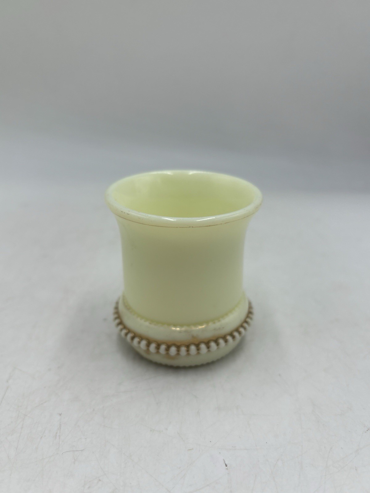 Anqtiue Custard Glass Ring Band Toothpick Holder Glows 