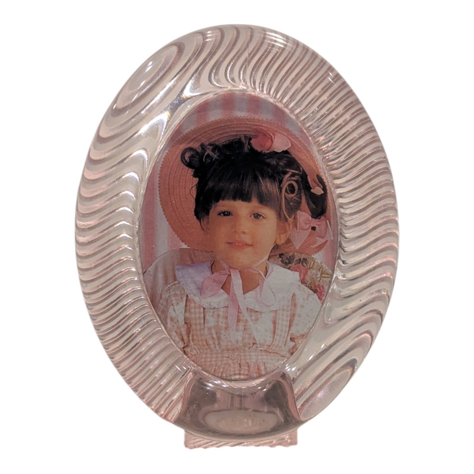 1980s Vintage Pink Clear Acrylic Oval Free Standing Novelty Picture Frame