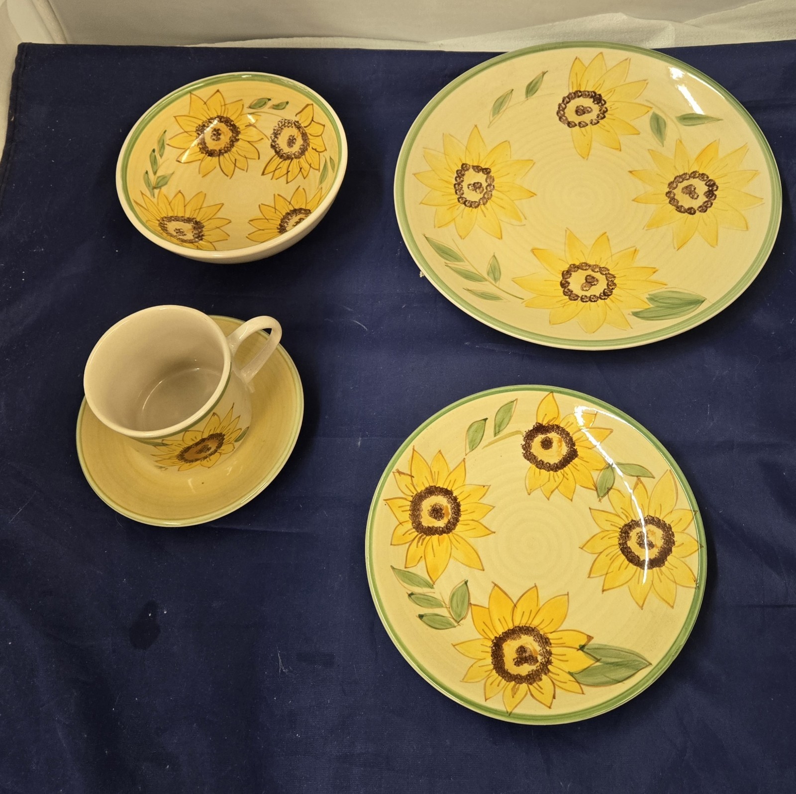 Essential Home 40 Piece Dinnerware Set with A Sunflower Poise Pattern