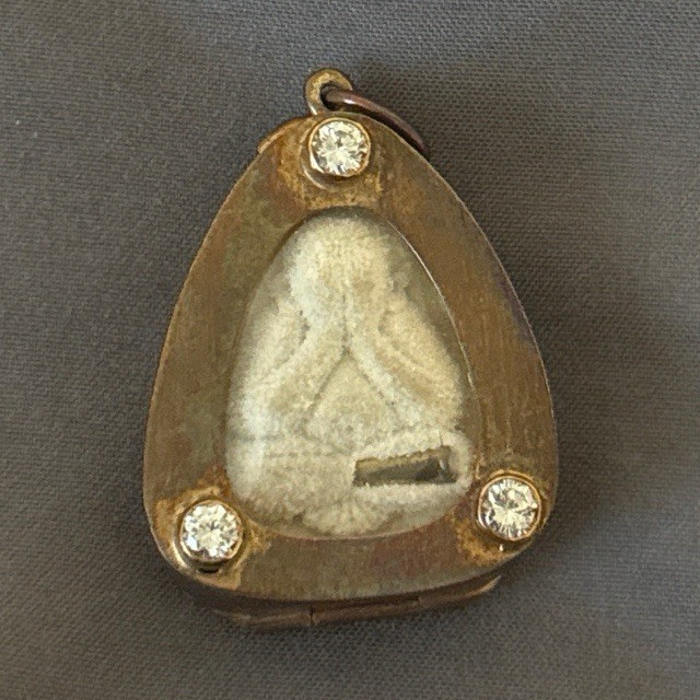Send Offer Thai Phra Pidta Luang Phor Koon Wat Ban Rai Takrut 3 Diamond Case