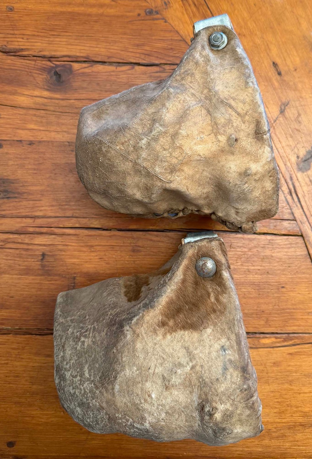 Vintage  Rawhide COWBOY VAQUERO ARIZONA BULL NOSE SADDLE Stirrups