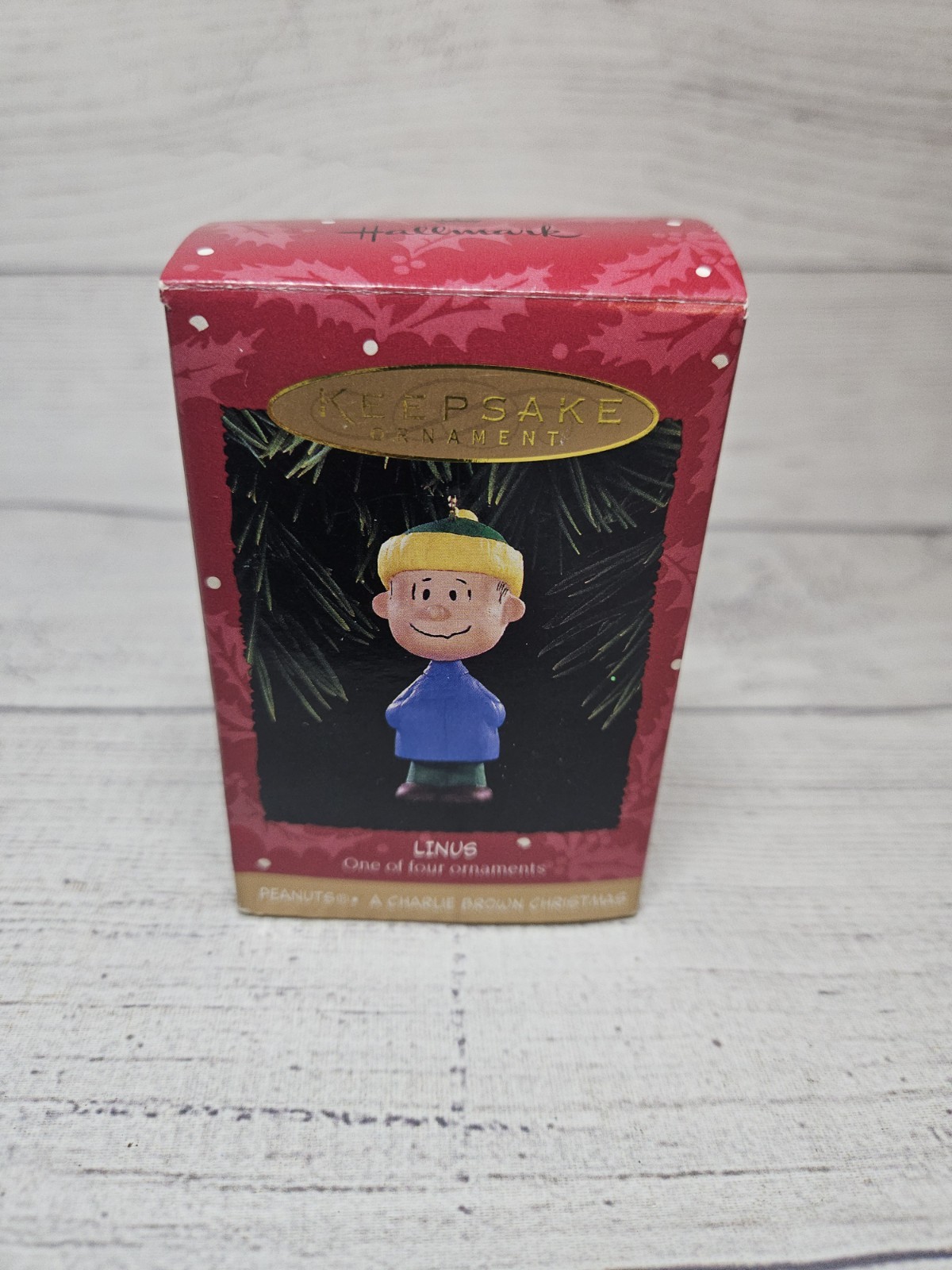VTG Hallmark Christmas Peanuts Charlie Brown LINUS Keepsake Ornament - 1995 -NOS