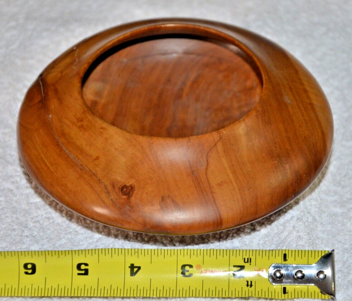 Vintage OLIVE Wood Bowl Artist Signed  Hand Turned 6\