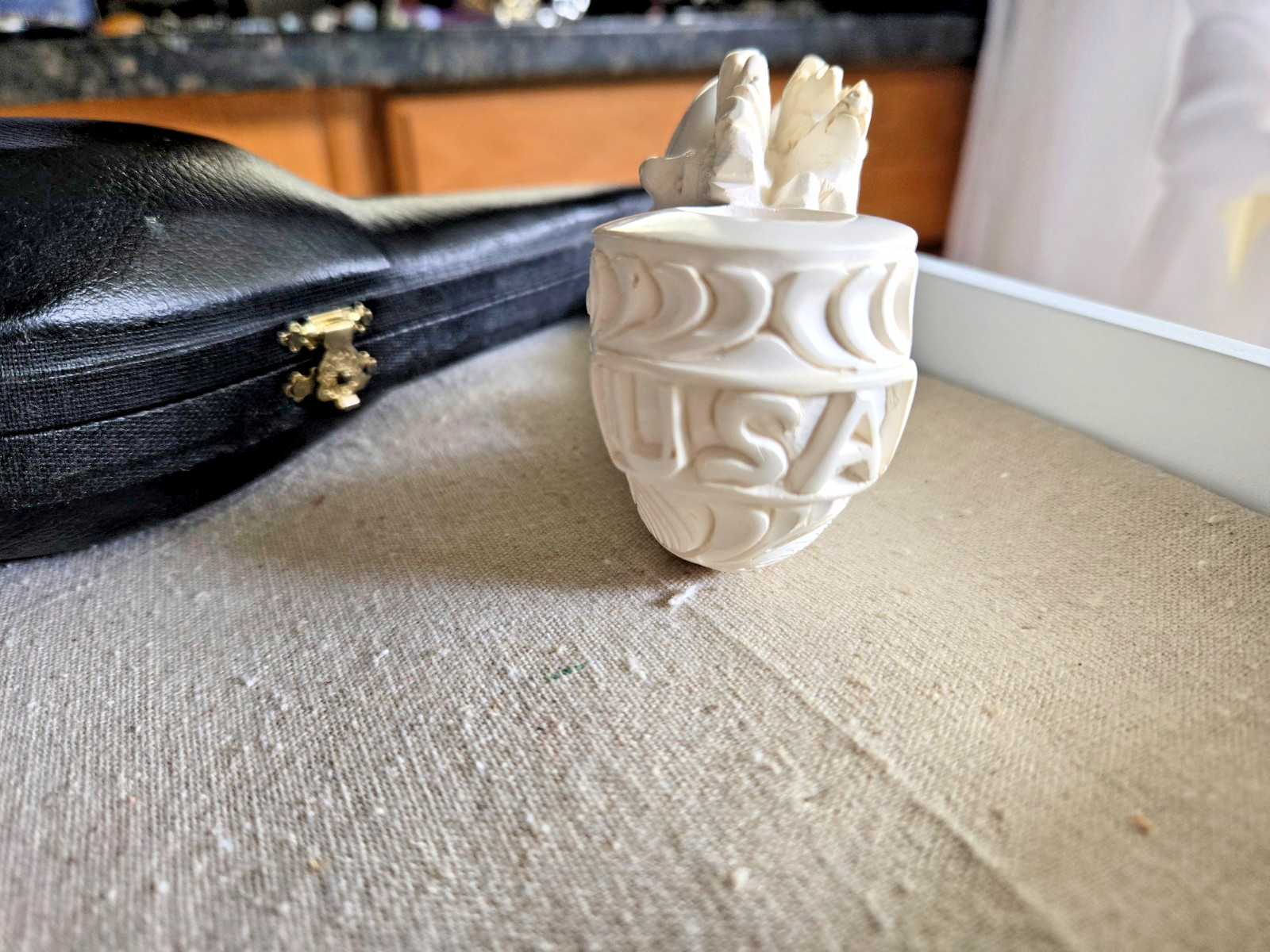 VINTAGE NEVER SMOKED BLOCK MEERSCHAUM PIPE & HARD CASE USA MEERSCHAUM PIPE   # 6