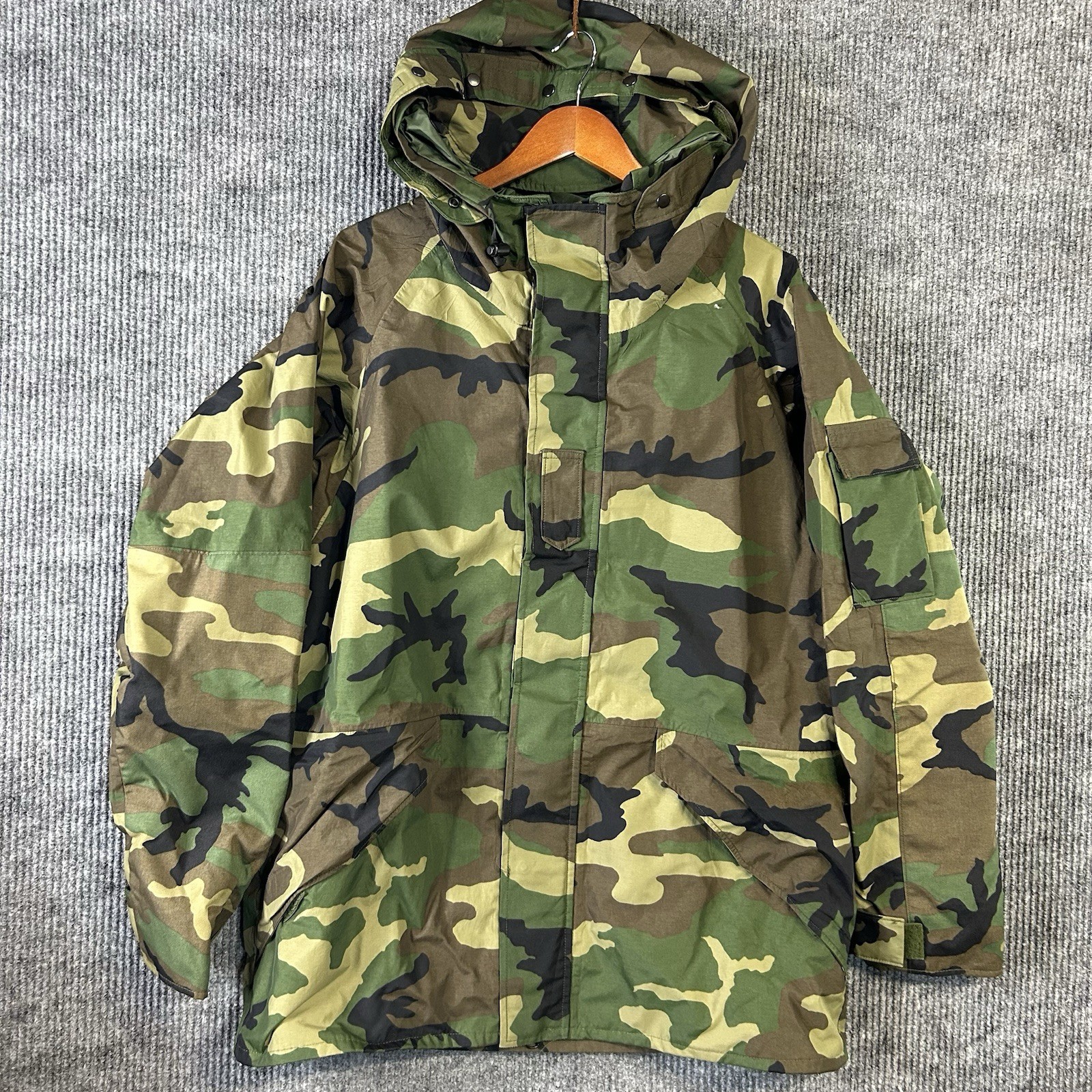 Military Gore Tex Parka Mens Large Long ECWCS Woodland Camo Cold Weather Jacket