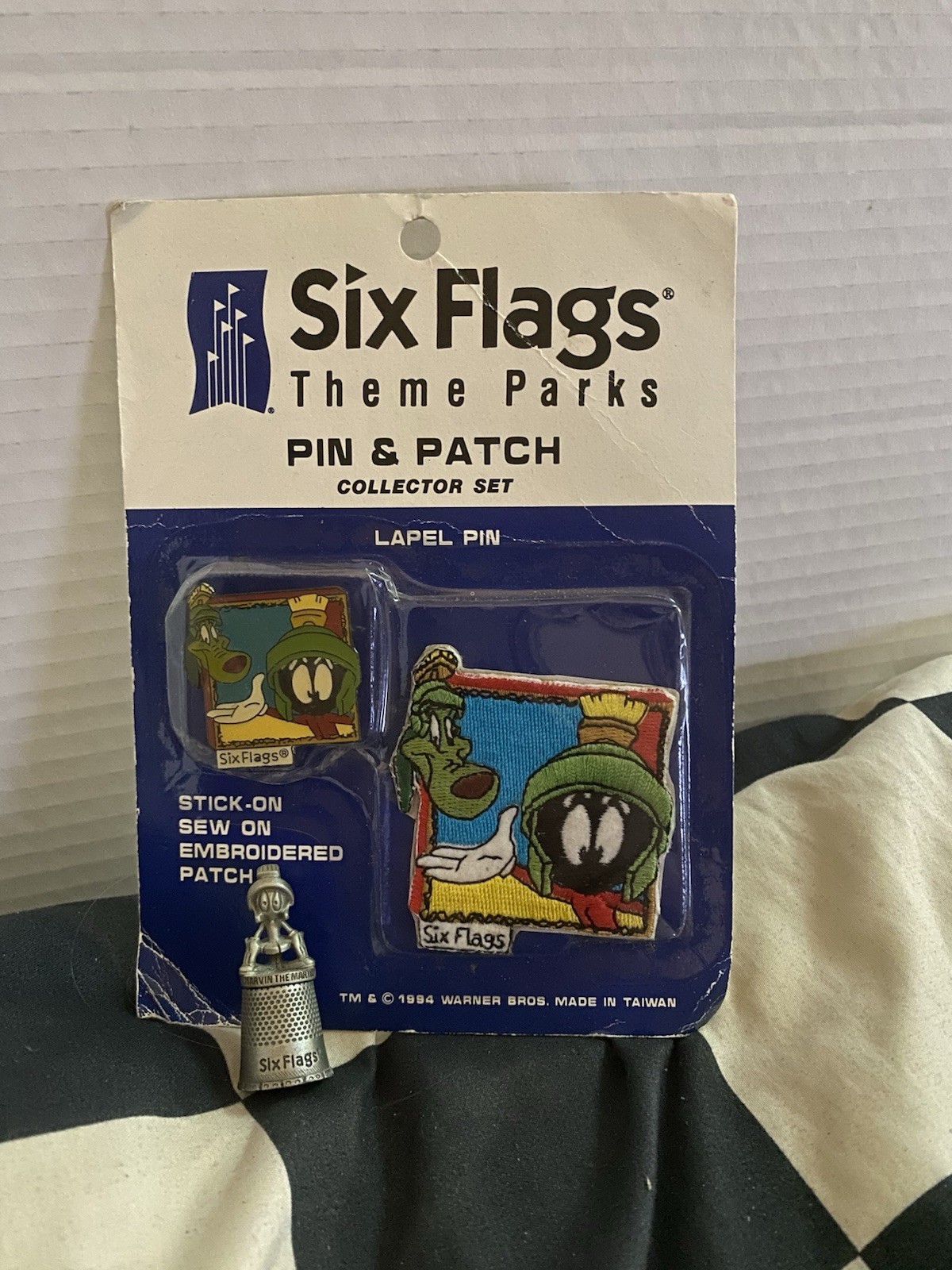 1994 Six Flags Marvin the Martian Pin Patch Set + Pewter Thimble Looney Tunes