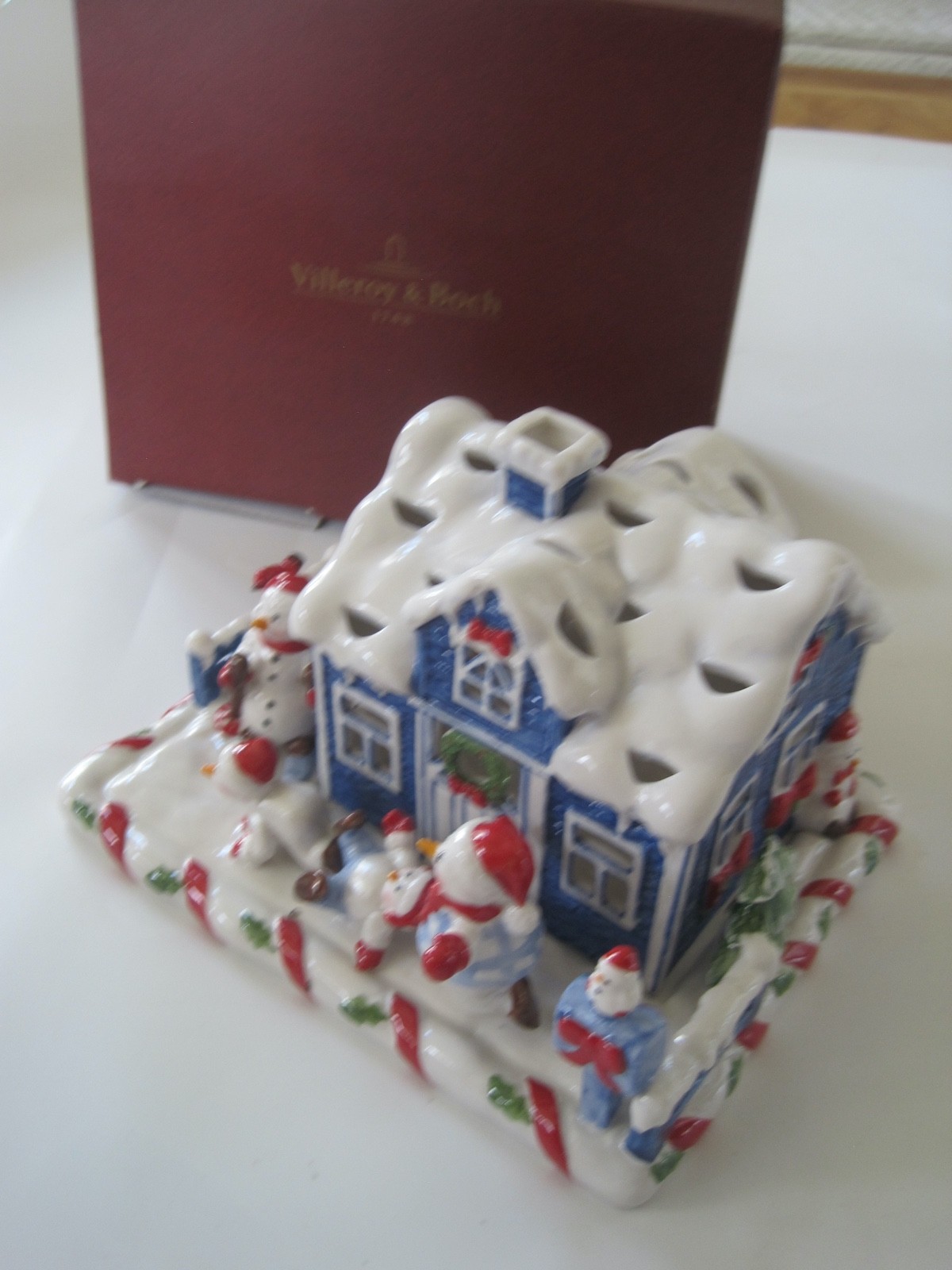 Villeroy & Boch Village Tea Light Santa\'s Decolights Penguins Snowman Ski House