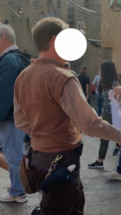 DISNEYLAND GALAXY'S EDGE RISE OF THE RESISTANCE CAST MEMBER SHIRT BATUU VILLAGER