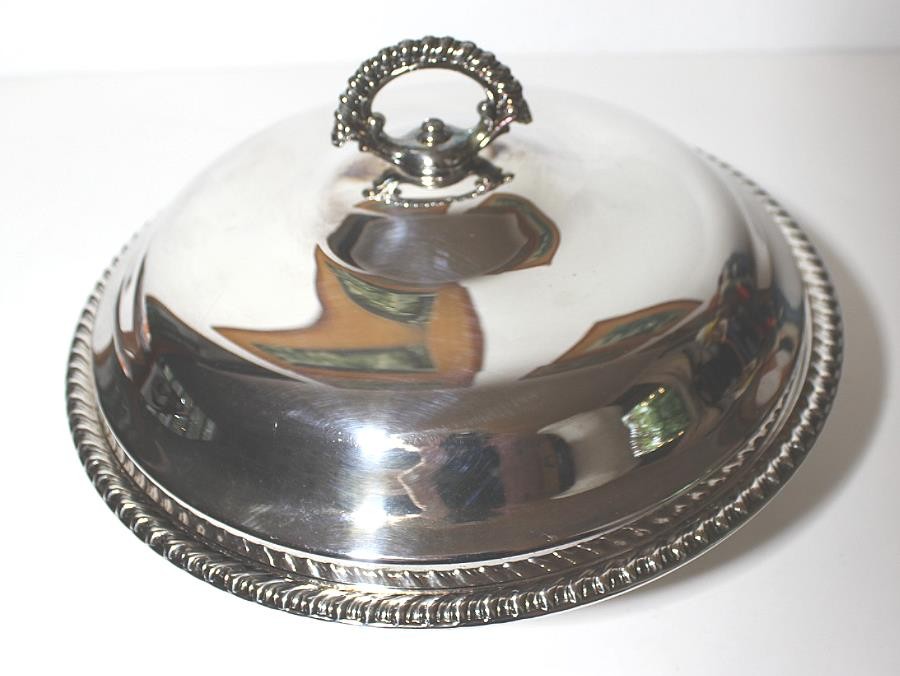 Vintage Wm Rogers Silverplate Elegant Lidded Round Serving Bowl 10\ Vintage Wm Rogers Silverplate Elegant Lidded Round Serving Bowl 10\