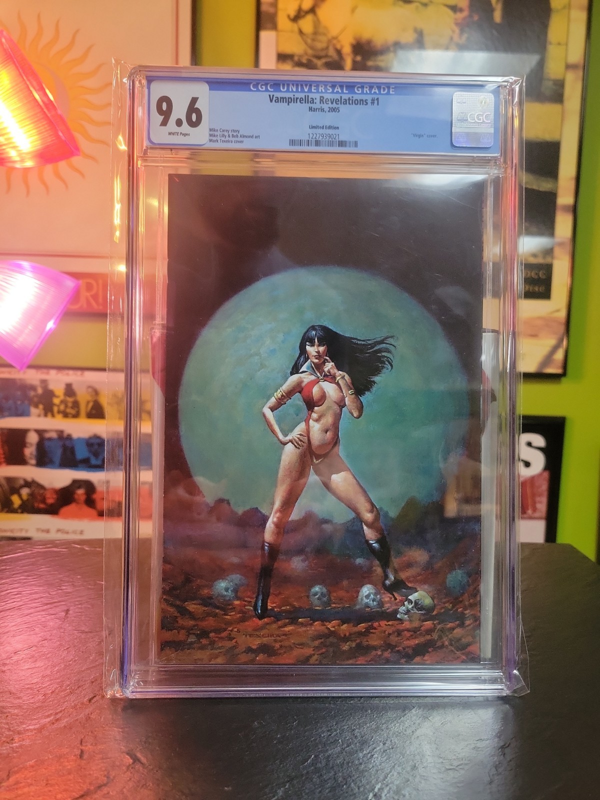 Vampirella Revelations #1 CGC 9.6 Texeira Virgin Variant Harris Comics LTD 1000 Vampirella Revelations #1 CGC 9.6 Texeira Virgin Variant Harris Comics LTD 1000
