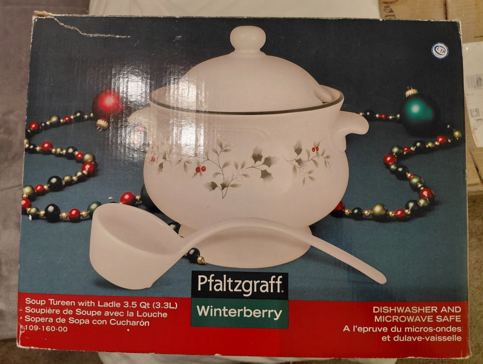 pfaltzgraff Winterberry Soup Toureen With Lid And Laddle Christmas Holly...
