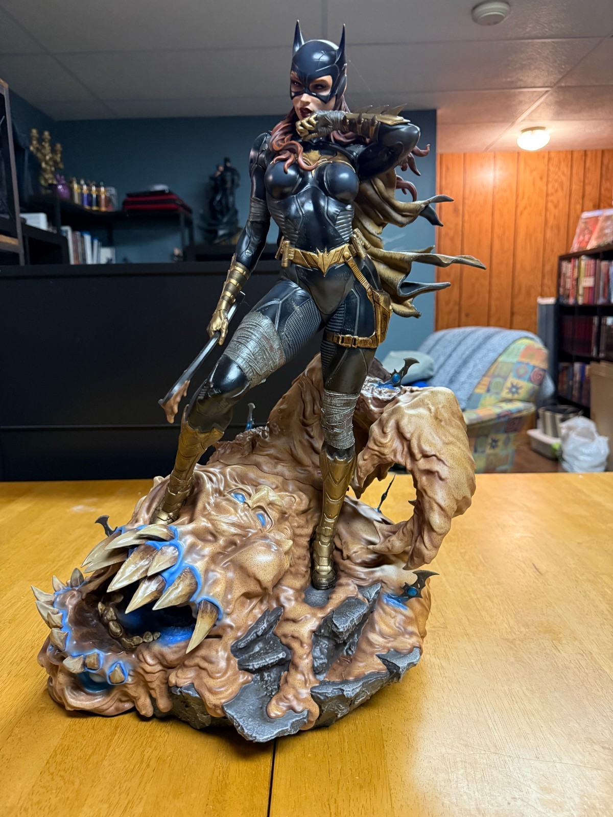 Sideshow Collectibles Batgirl & Clayface Premium Format Figure 1/4 Scale Statue