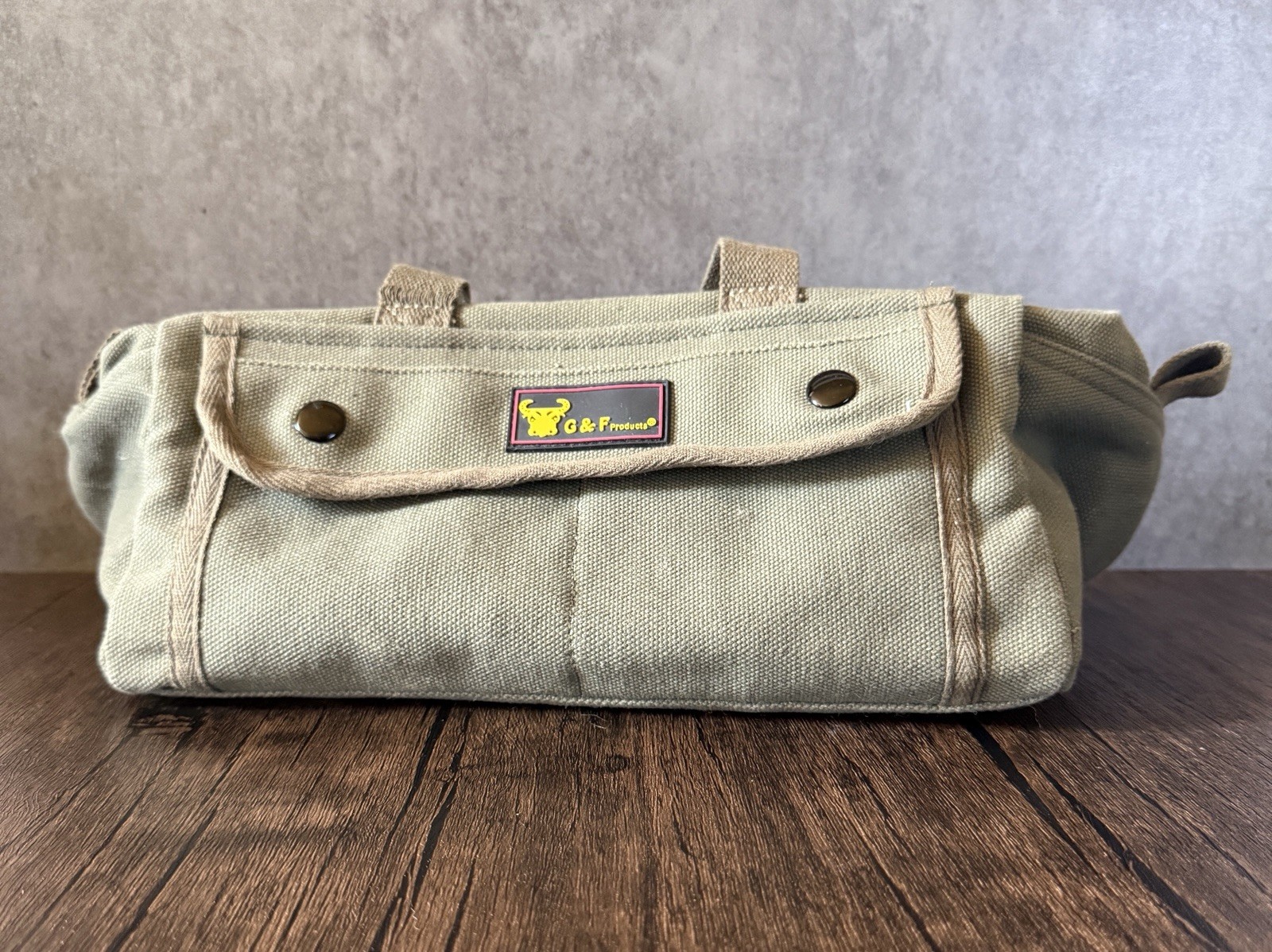 Heavy-Duty Water-Resistant Duffle Bag - Stylish Olive Green & Functional Design