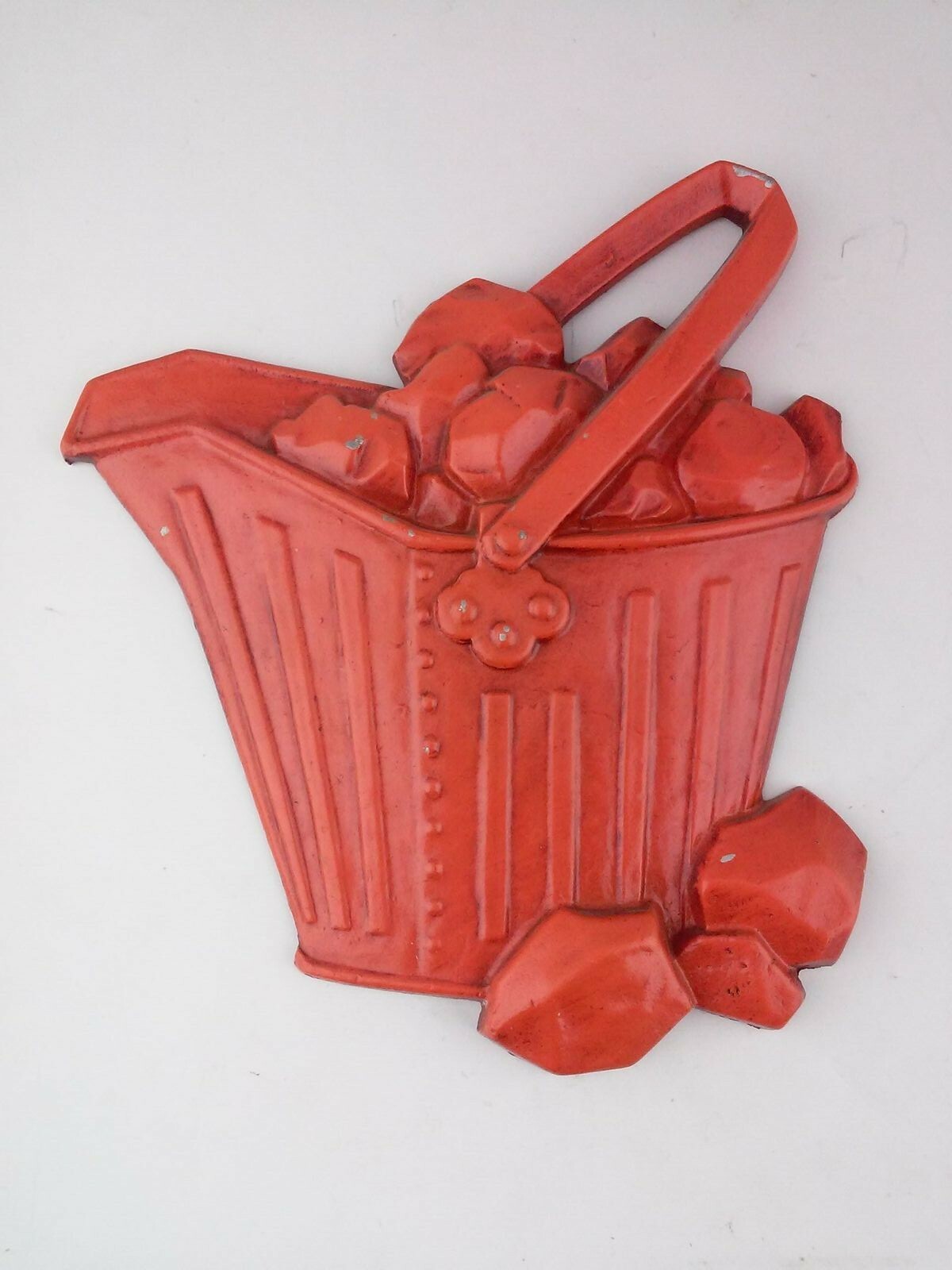 Coal Scuttle Bucket Hanging Wall Plaque Cast Aluminum