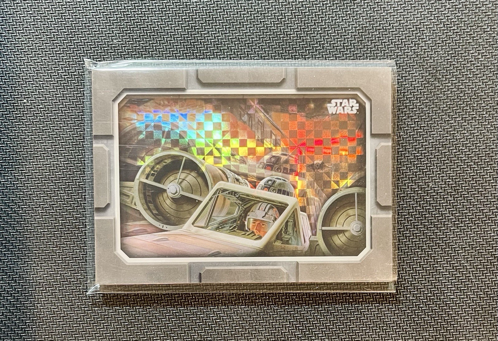 2025 Topps Chrome Star Wars Galaxy #LAY-5 Trench Run X-Fractor 10/10 2025 Topps Chrome Star Wars Galaxy #LAY-5 Trench Run X-Fractor 10/10