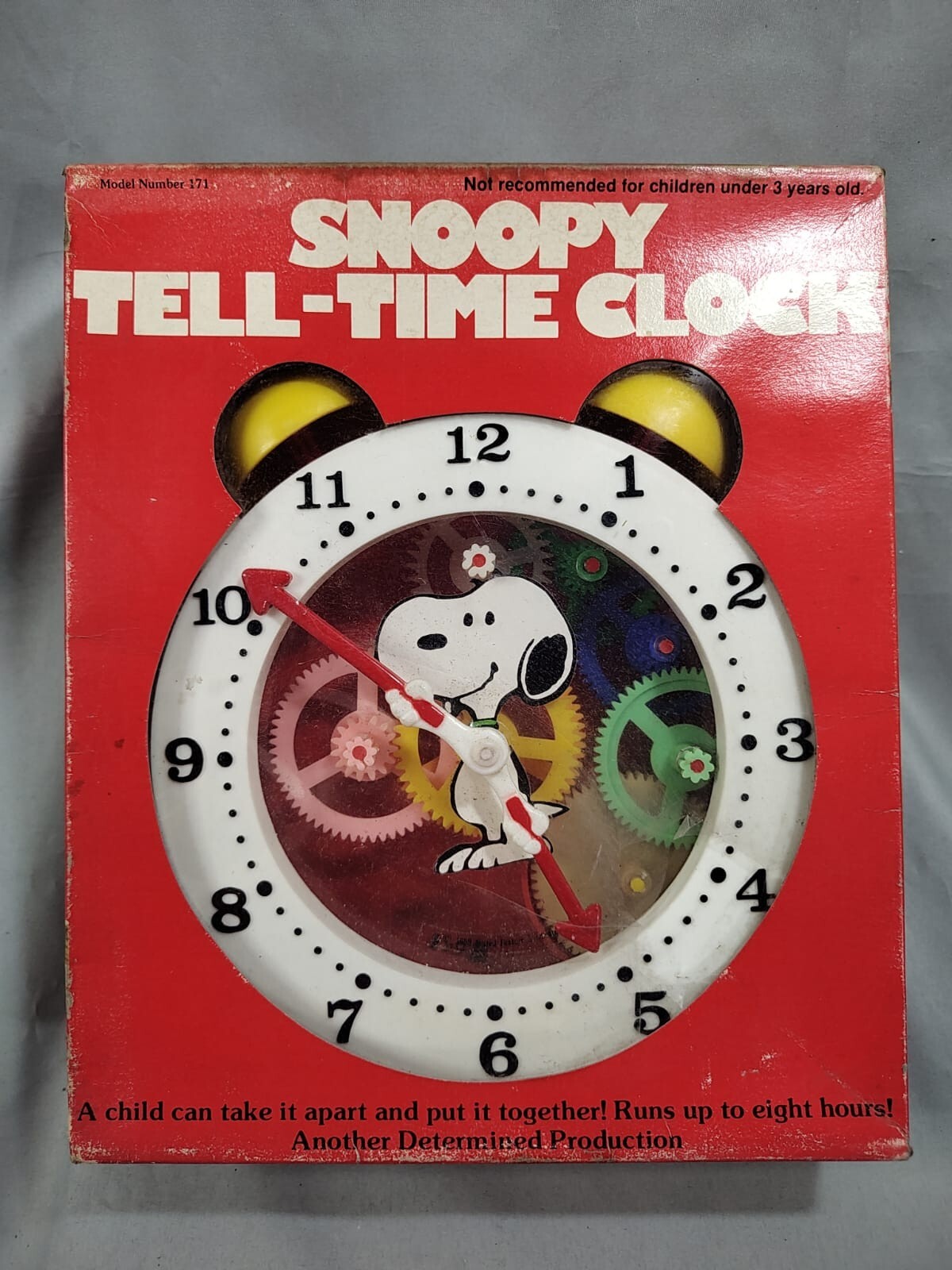 VINTAGE SNOOPY PEANUTS TELL-TIME WIND UP CLOCK MATTEL CONCEPT 2000 MODEL 171 NOS