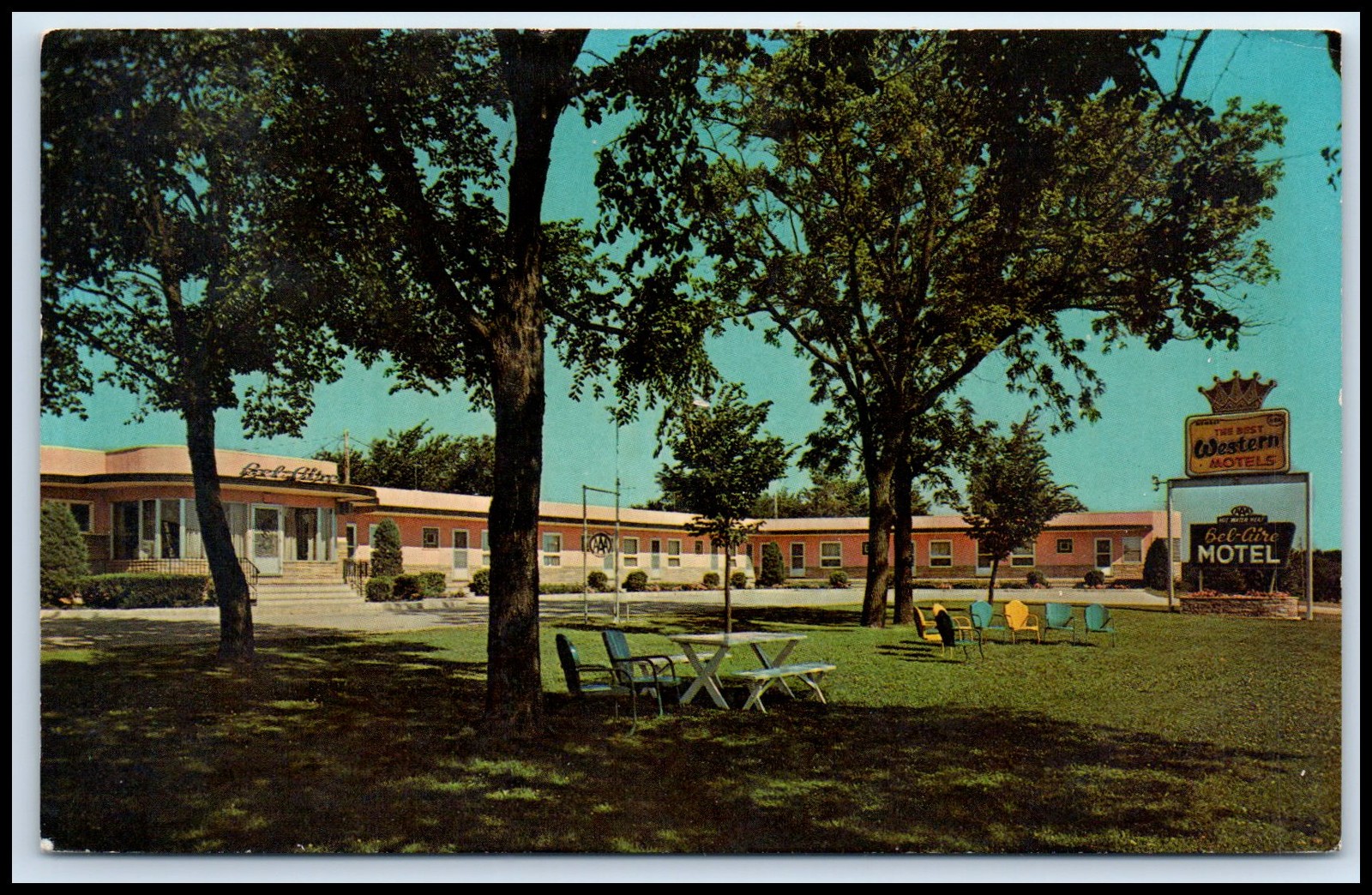 Postcard Bel Aire Motel Albert Lea MN O49