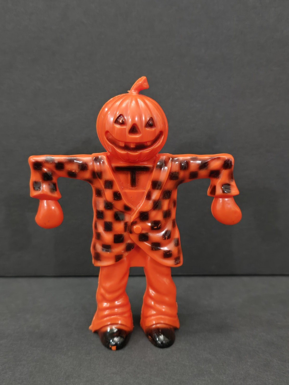 Vintage ROSBRO Hard plastic Halloween Pumpkin Scarecrow Candy Container 