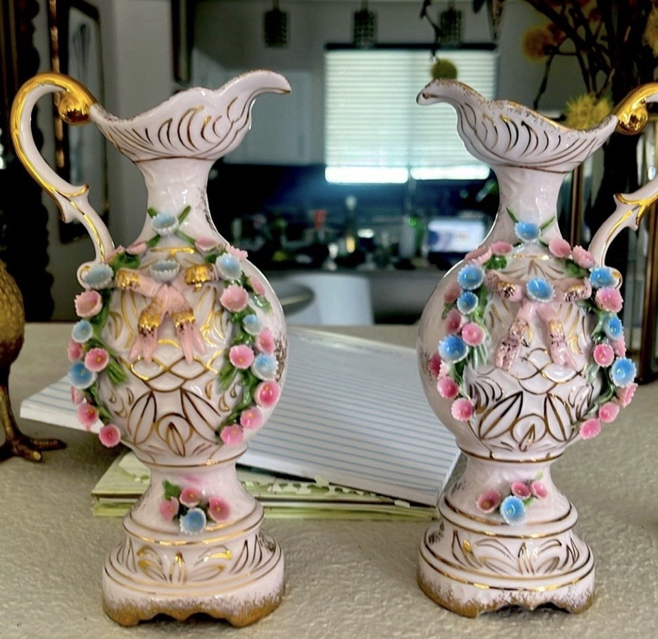 Porcelain / Ceramic Italian Pair Vases